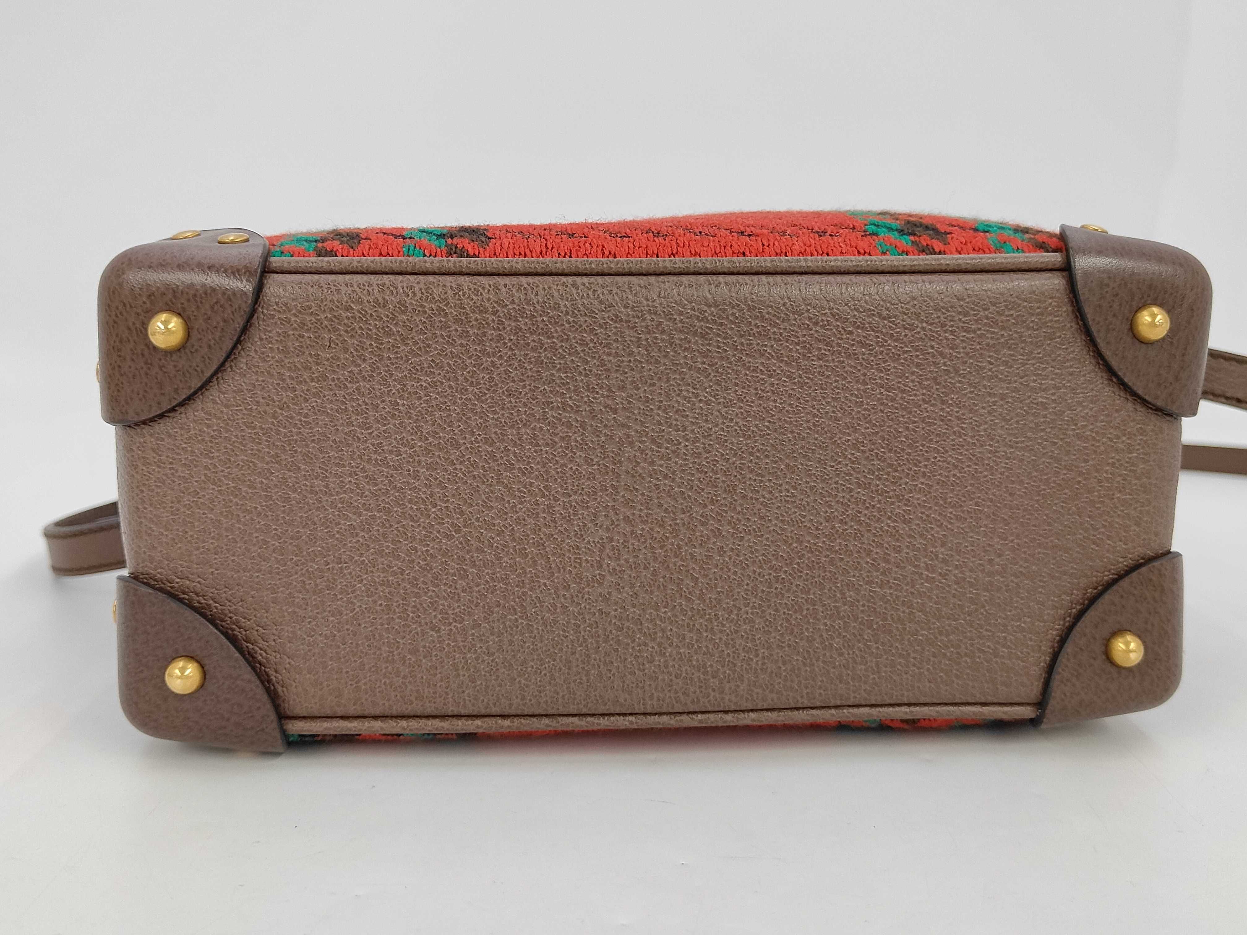 GG Shoulder Bag — view 4