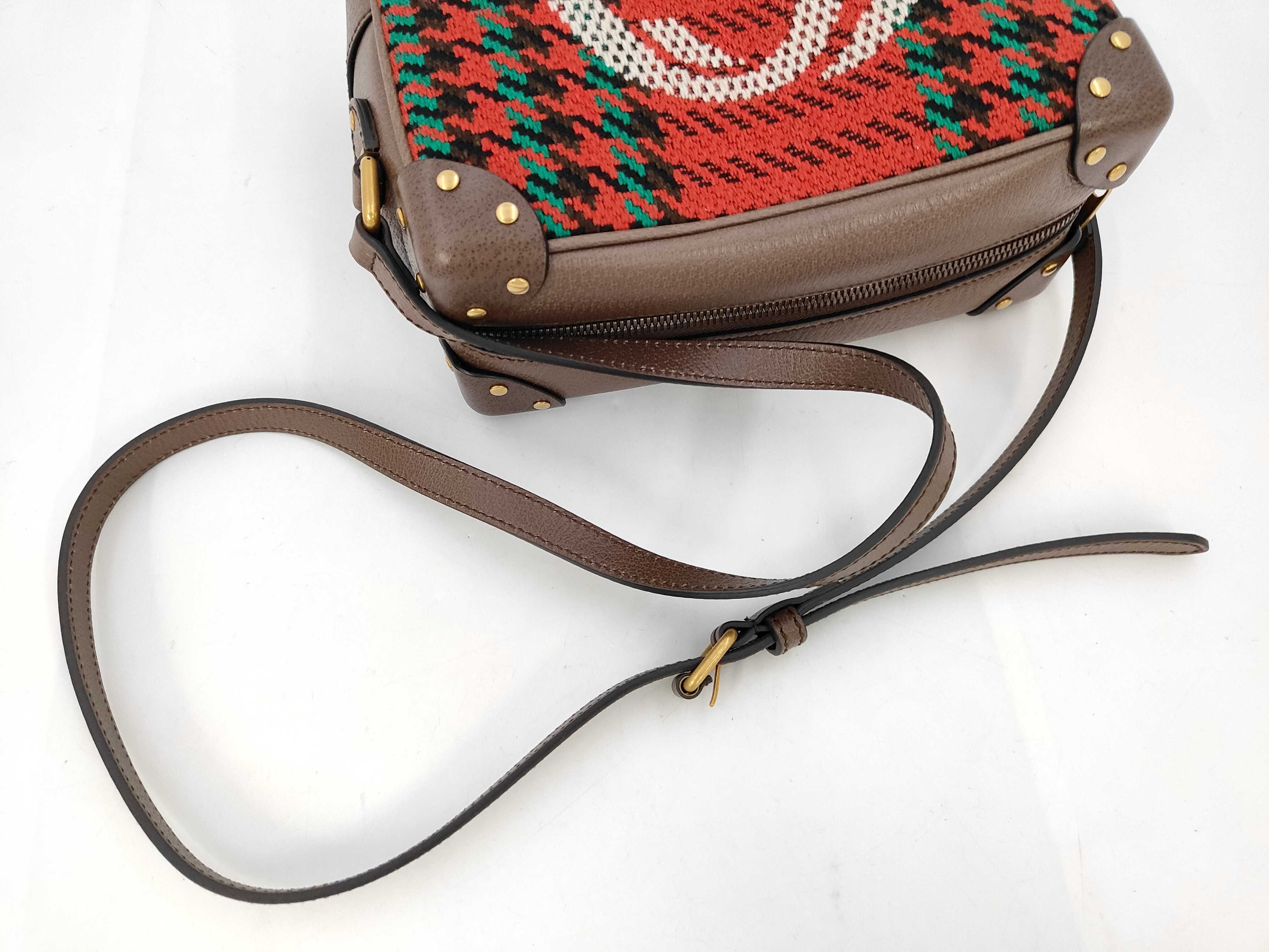 GG Shoulder Bag — view 5