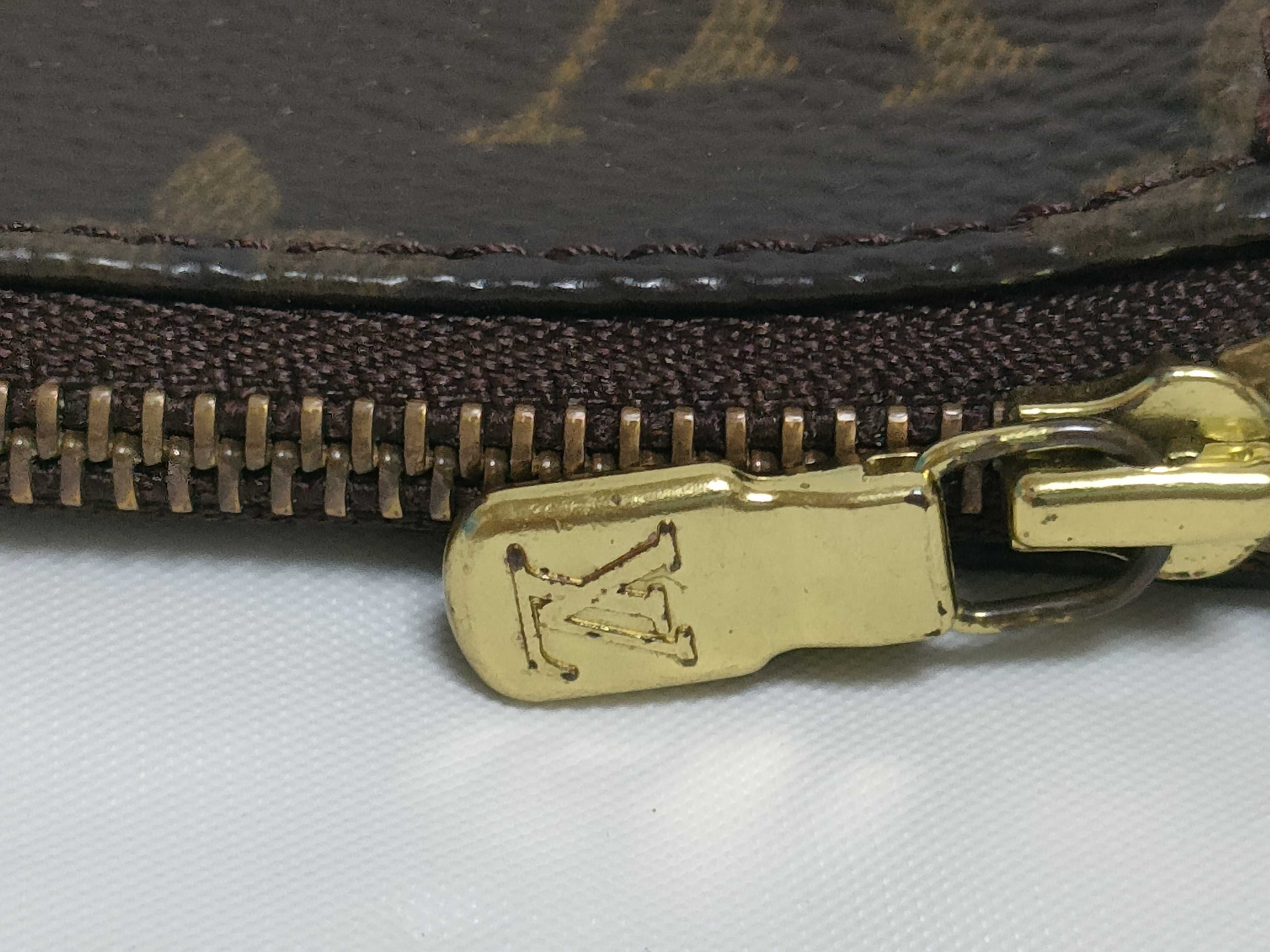 Monogram Accessoires VI1022 Shoulder Bag — view 11