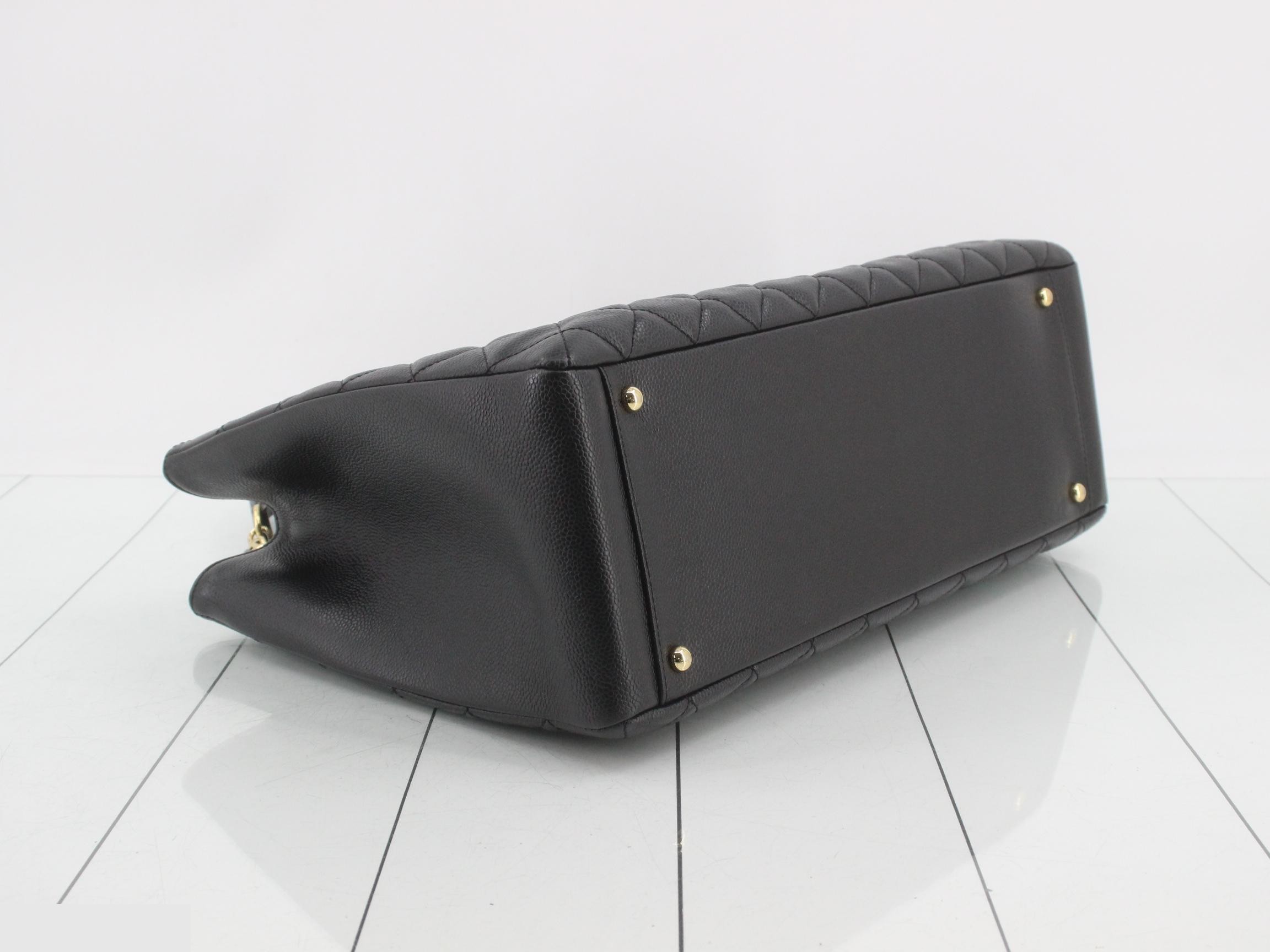 GST Caviar Skin Chain Tote, Black — view 5