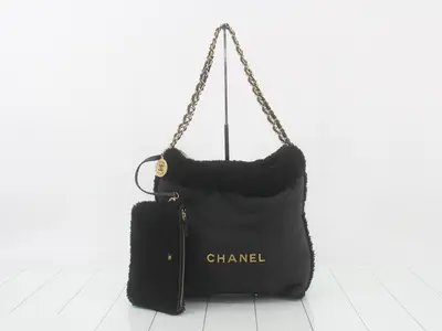 22 Lambskin Boa Chain Shoulder Bag with Included Pouch