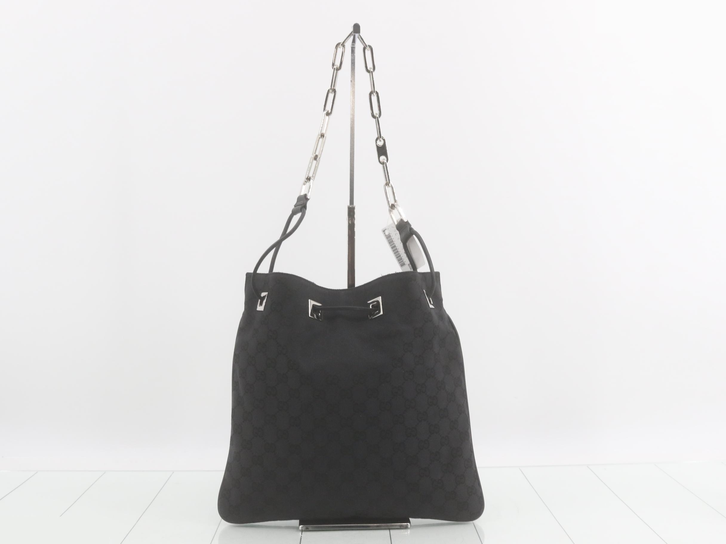 GG Canvas Chain Shoulder Bag — view 2