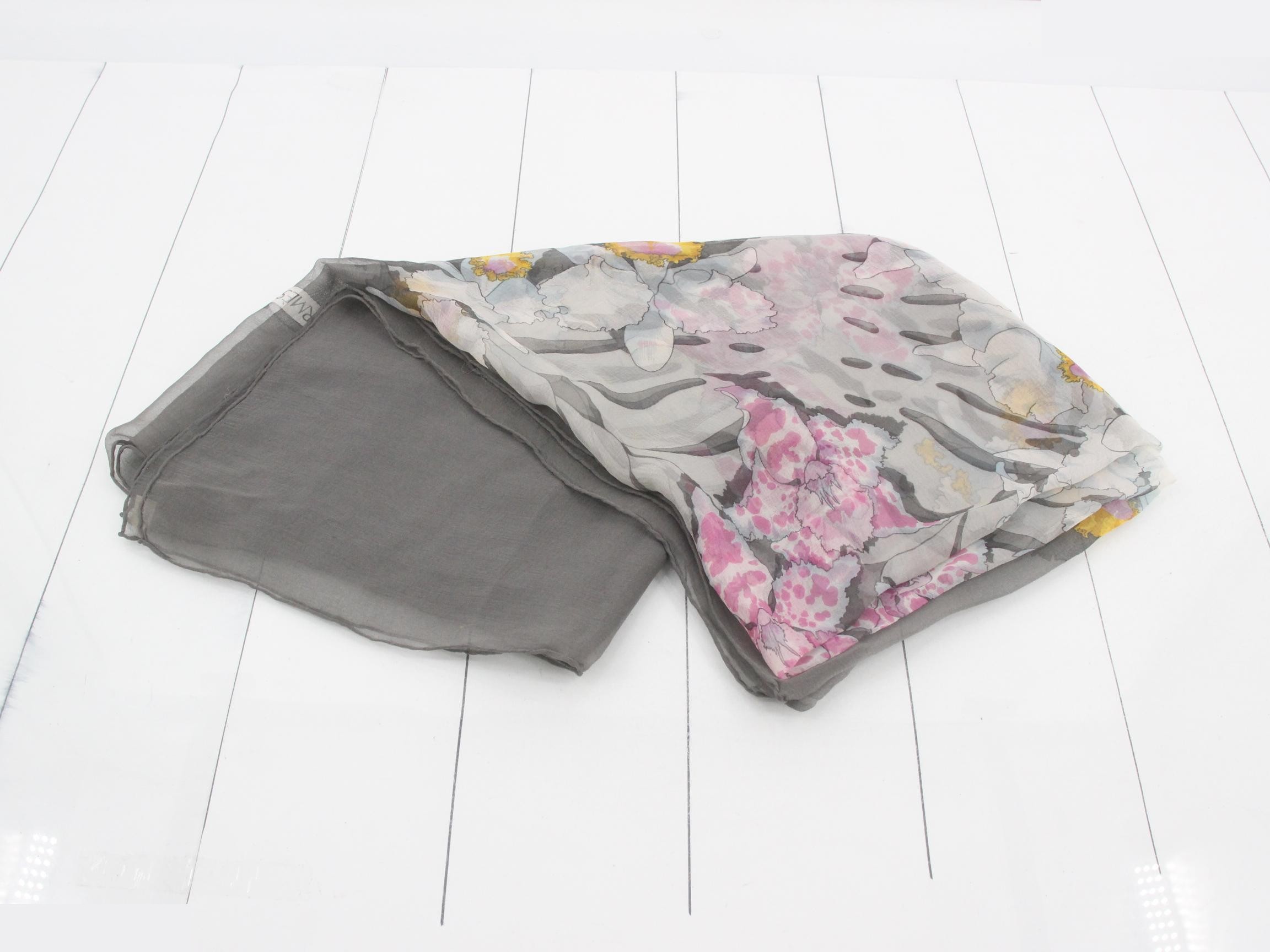 shawl — view 2