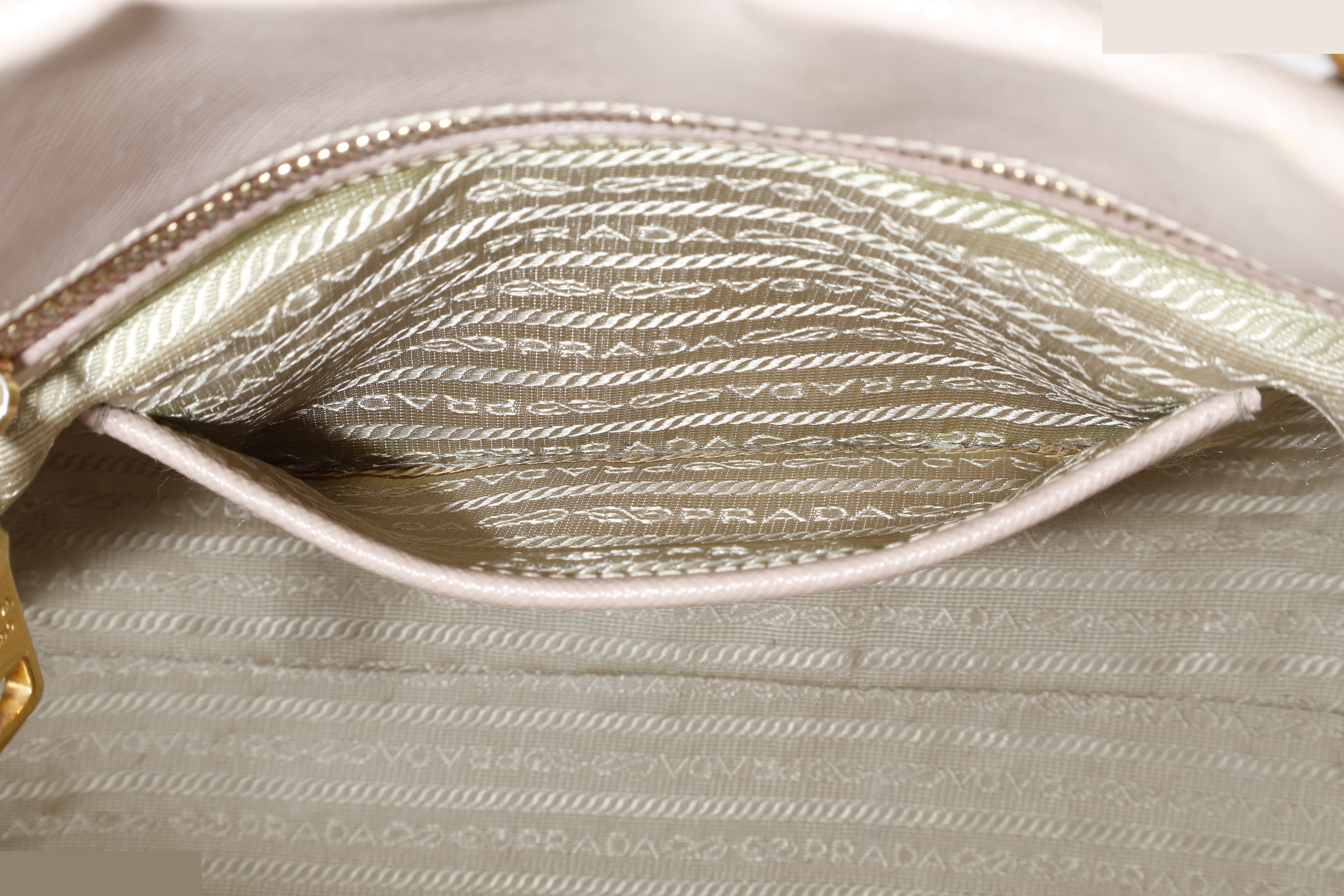 TALL TOTE BAG BEIGE SAFFIANO GHW — view 12