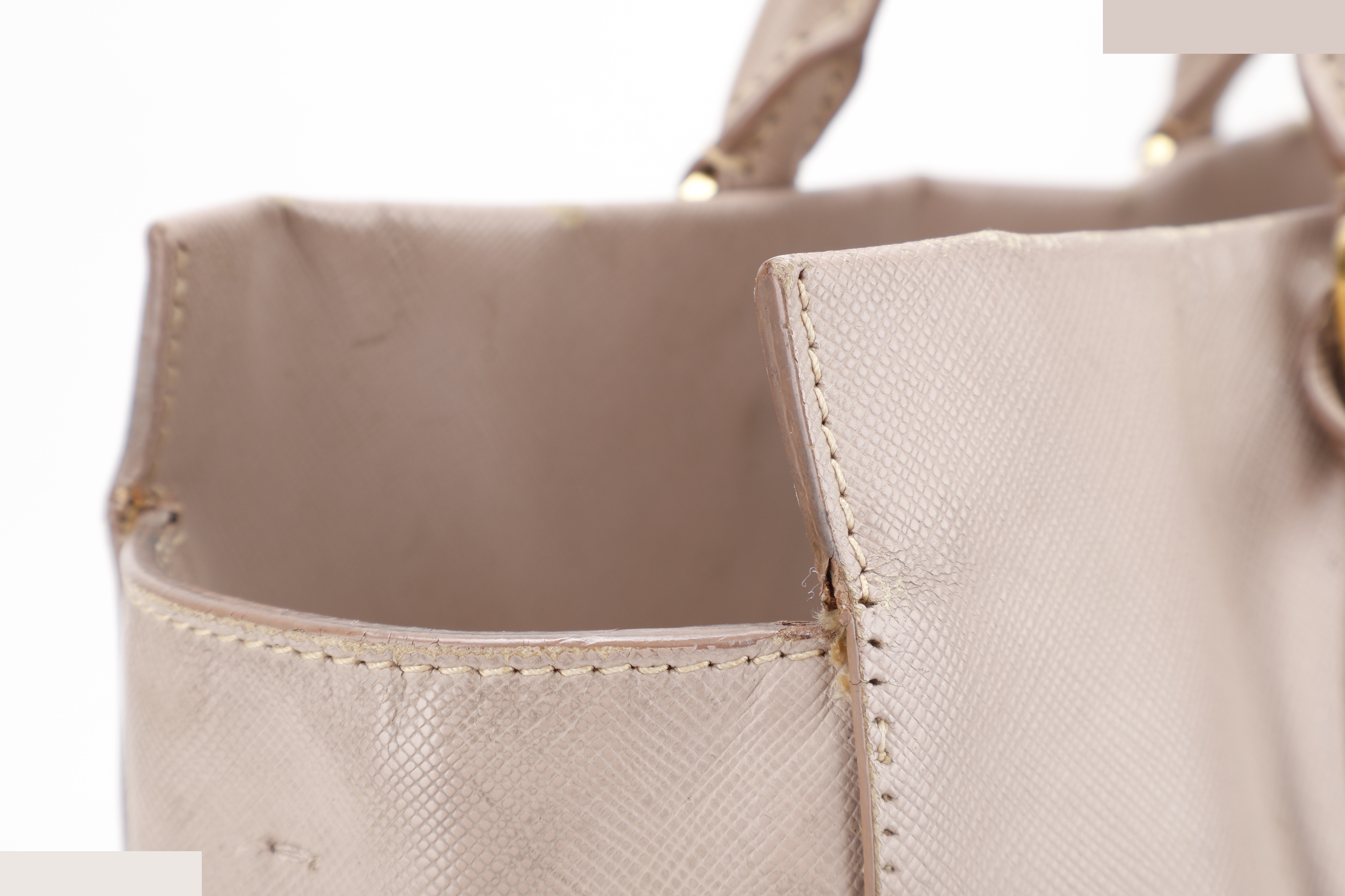 TALL TOTE BAG BEIGE SAFFIANO GHW — view 5