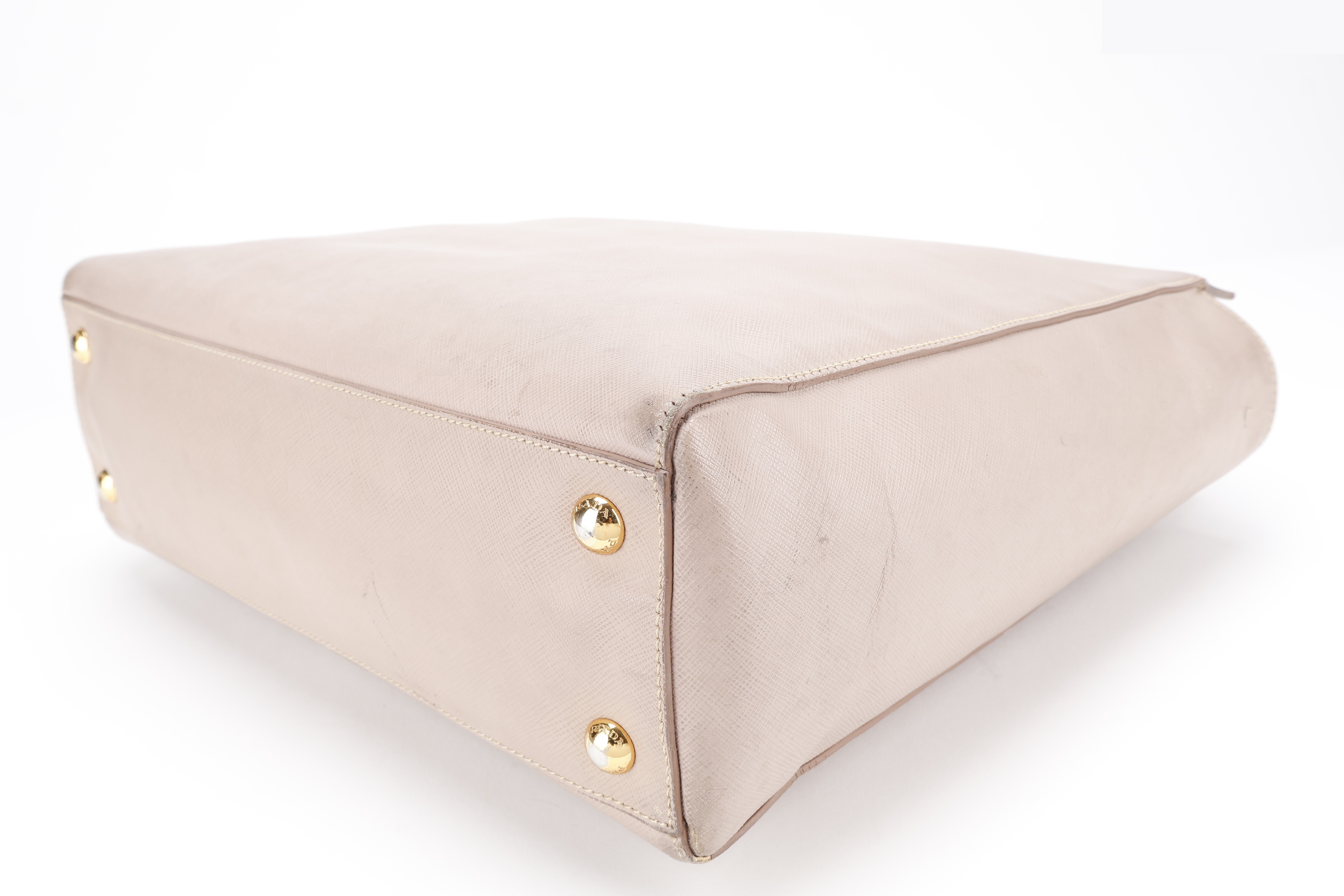 TALL TOTE BAG BEIGE SAFFIANO GHW — view 7