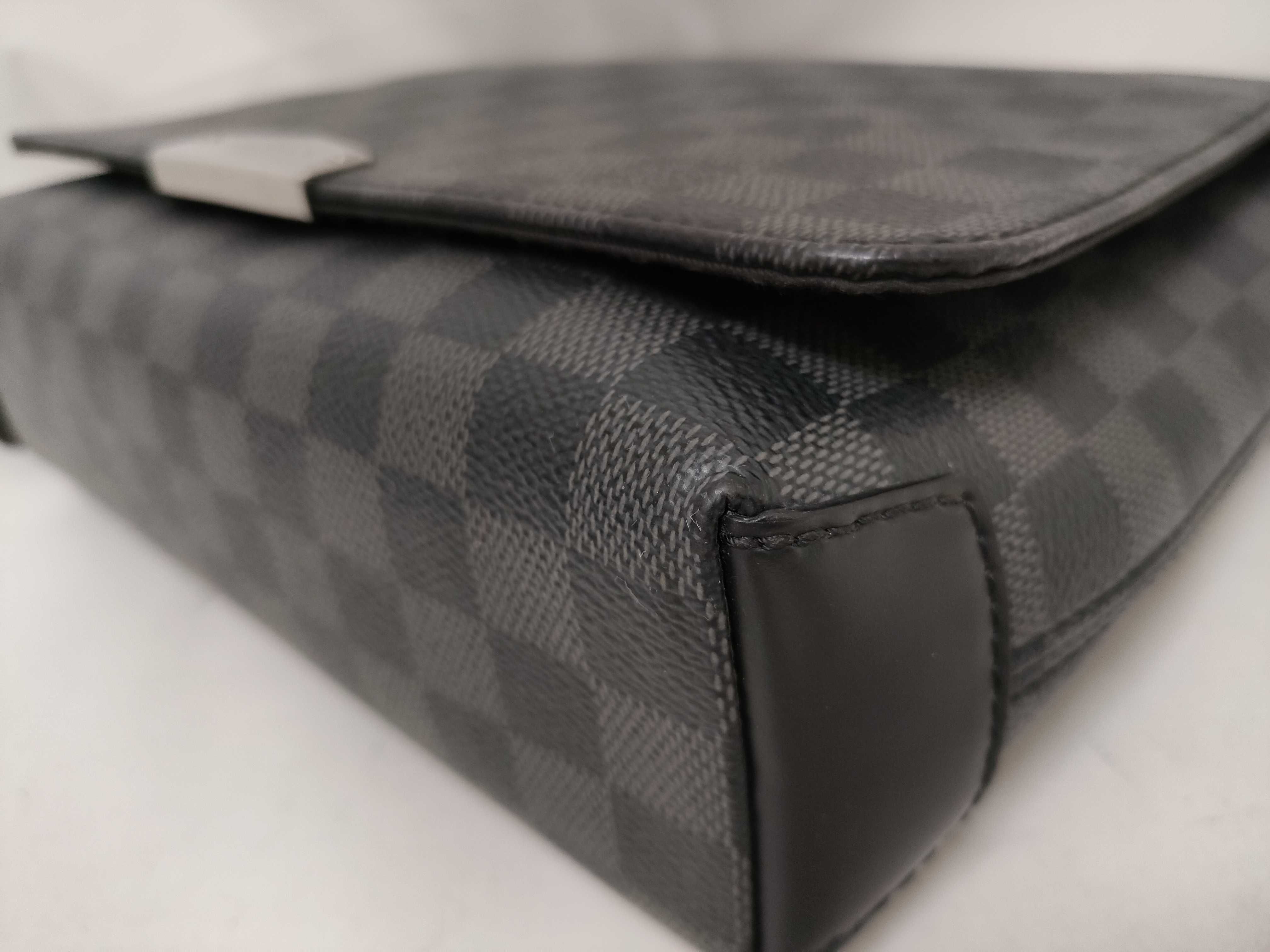 Damier Graphite TR- Damier Graphite District Bag Shoulder Bag — view 6