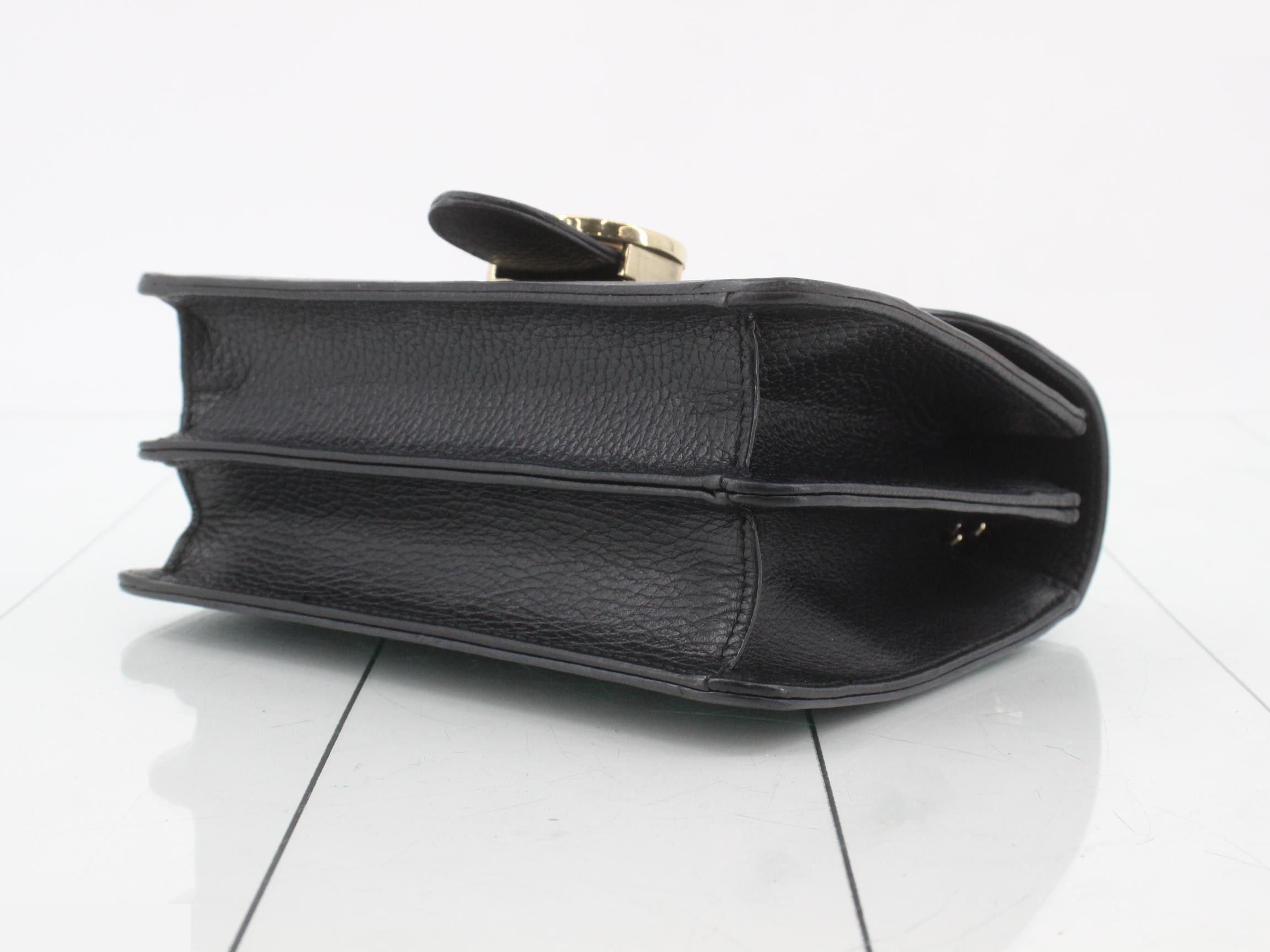 Interlocking G Chain Shoulder Bag — view 6