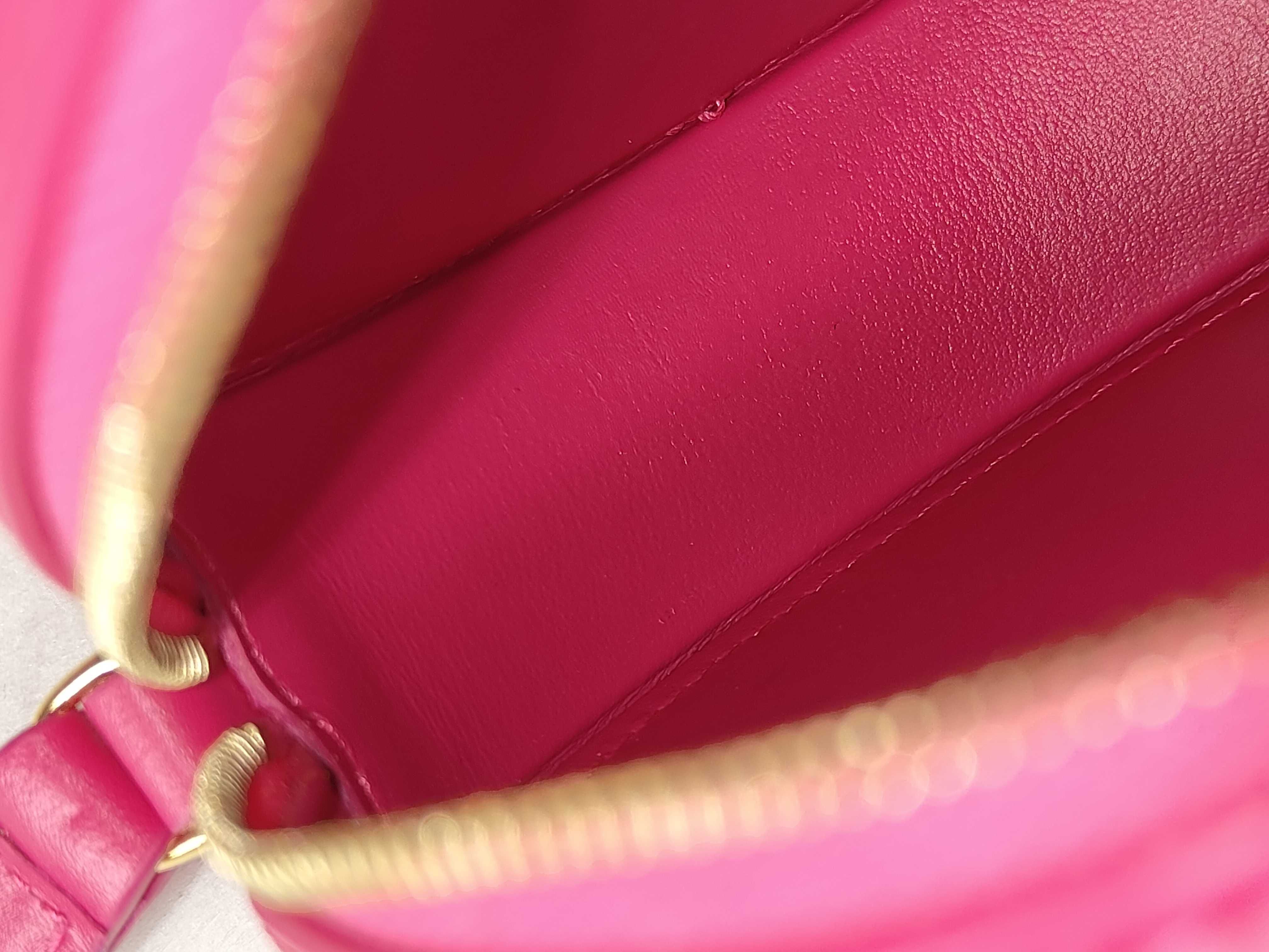 Oval Purse Cuir Triomphe Leather Shoulder Bag Pink Shoulder Bag — view 12