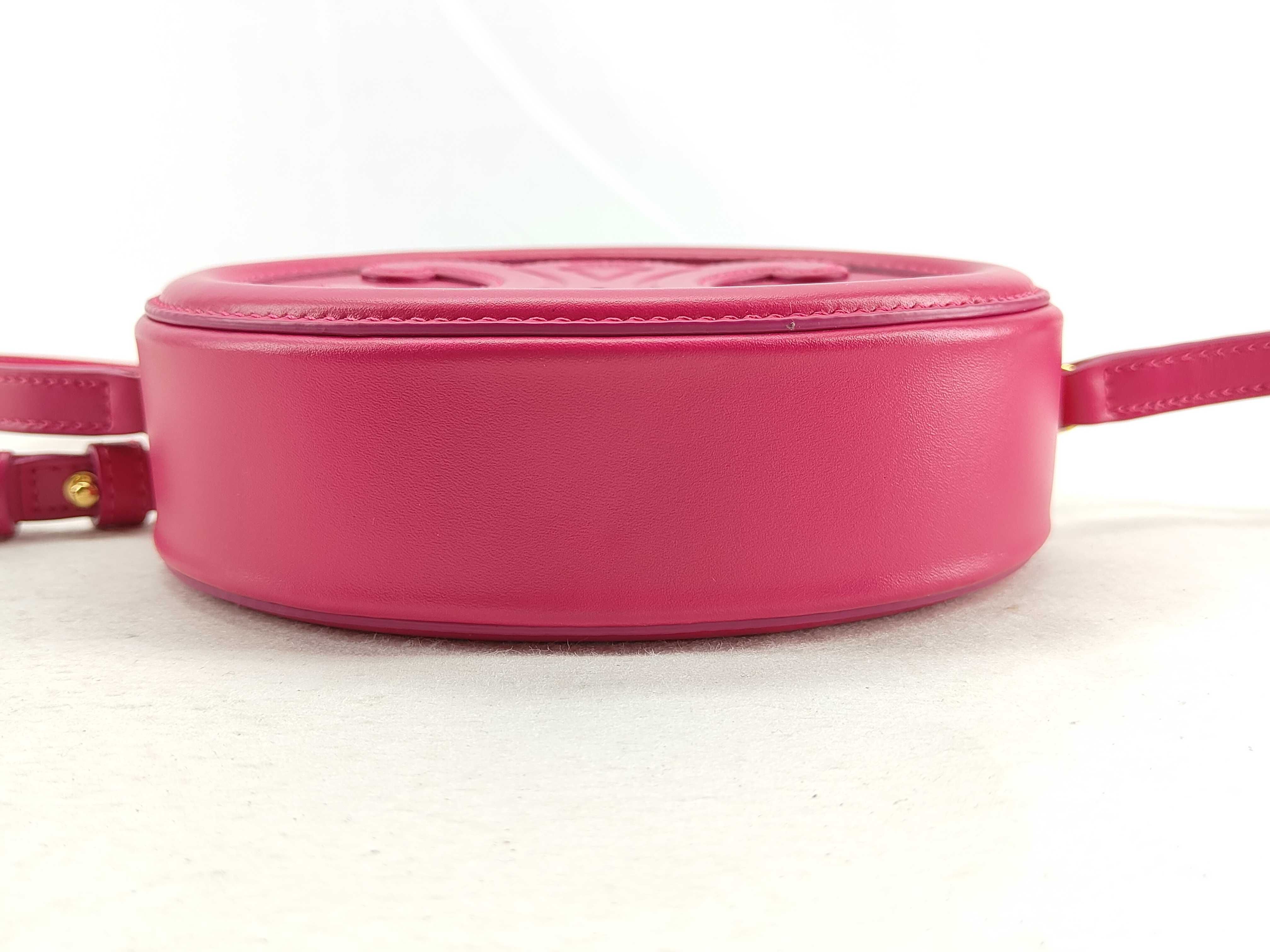 Oval Purse Cuir Triomphe Leather Shoulder Bag Pink Shoulder Bag — view 9