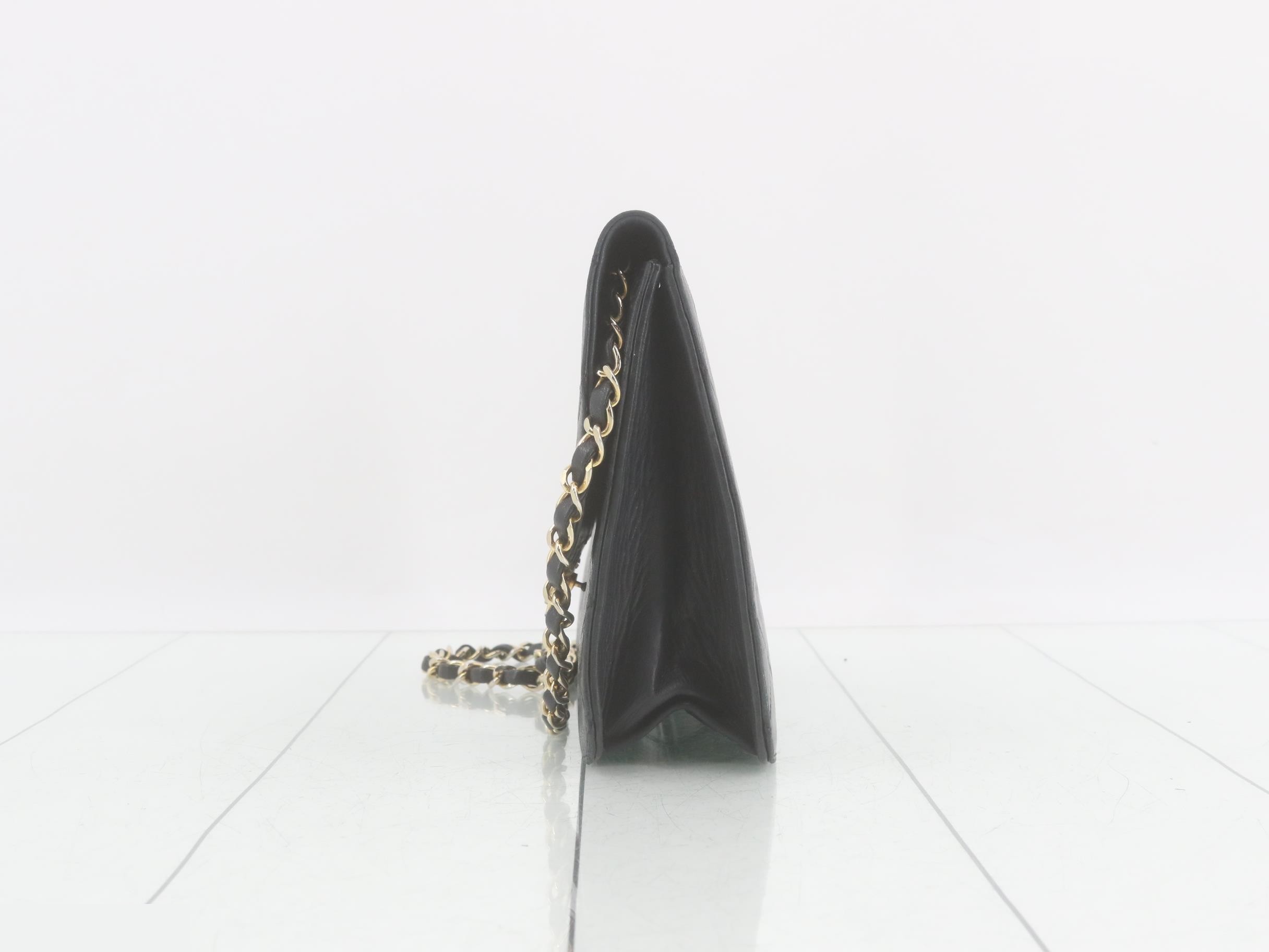 Matelasse shoulder bag — view 3