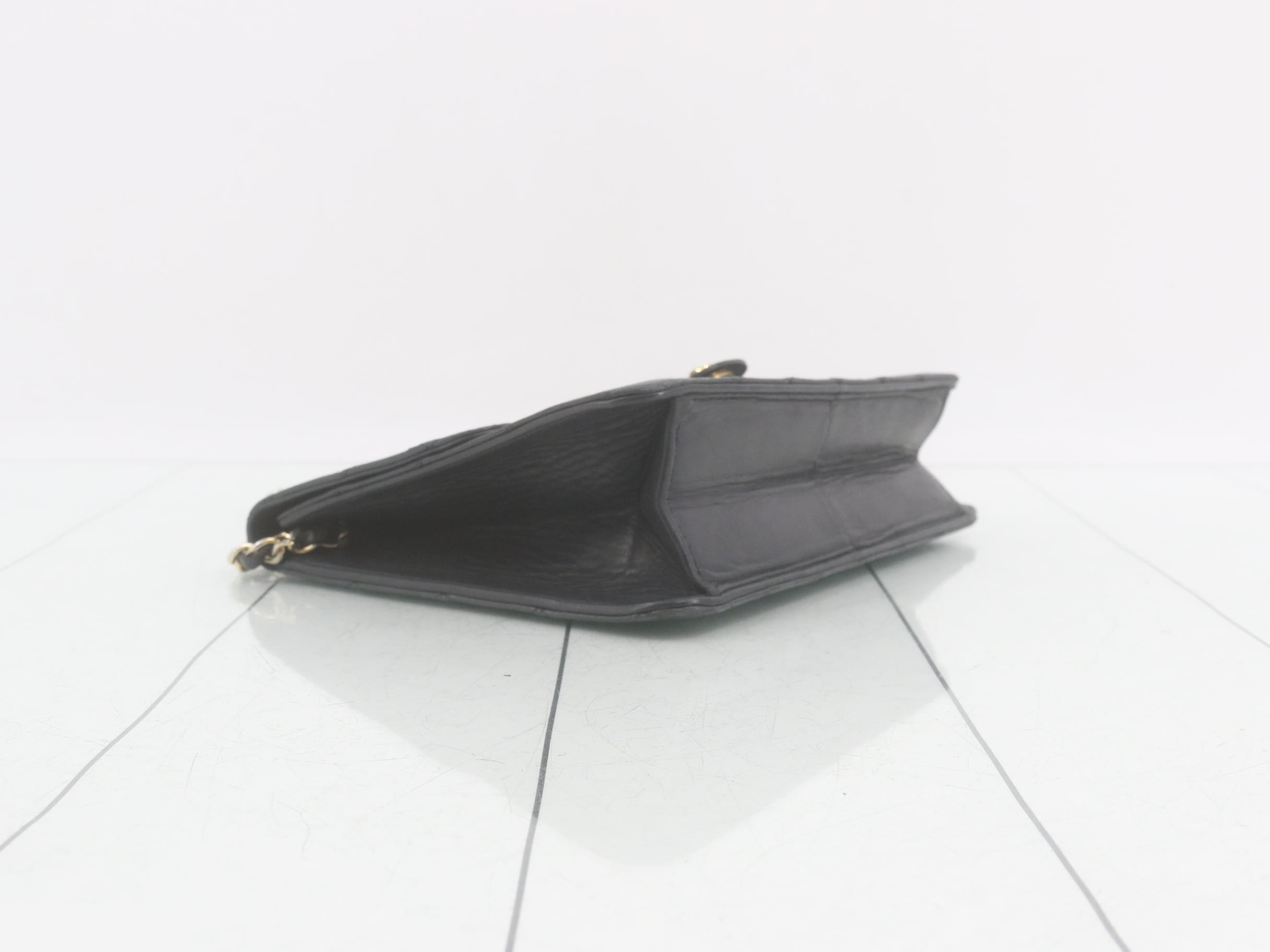Matelasse shoulder bag — view 5