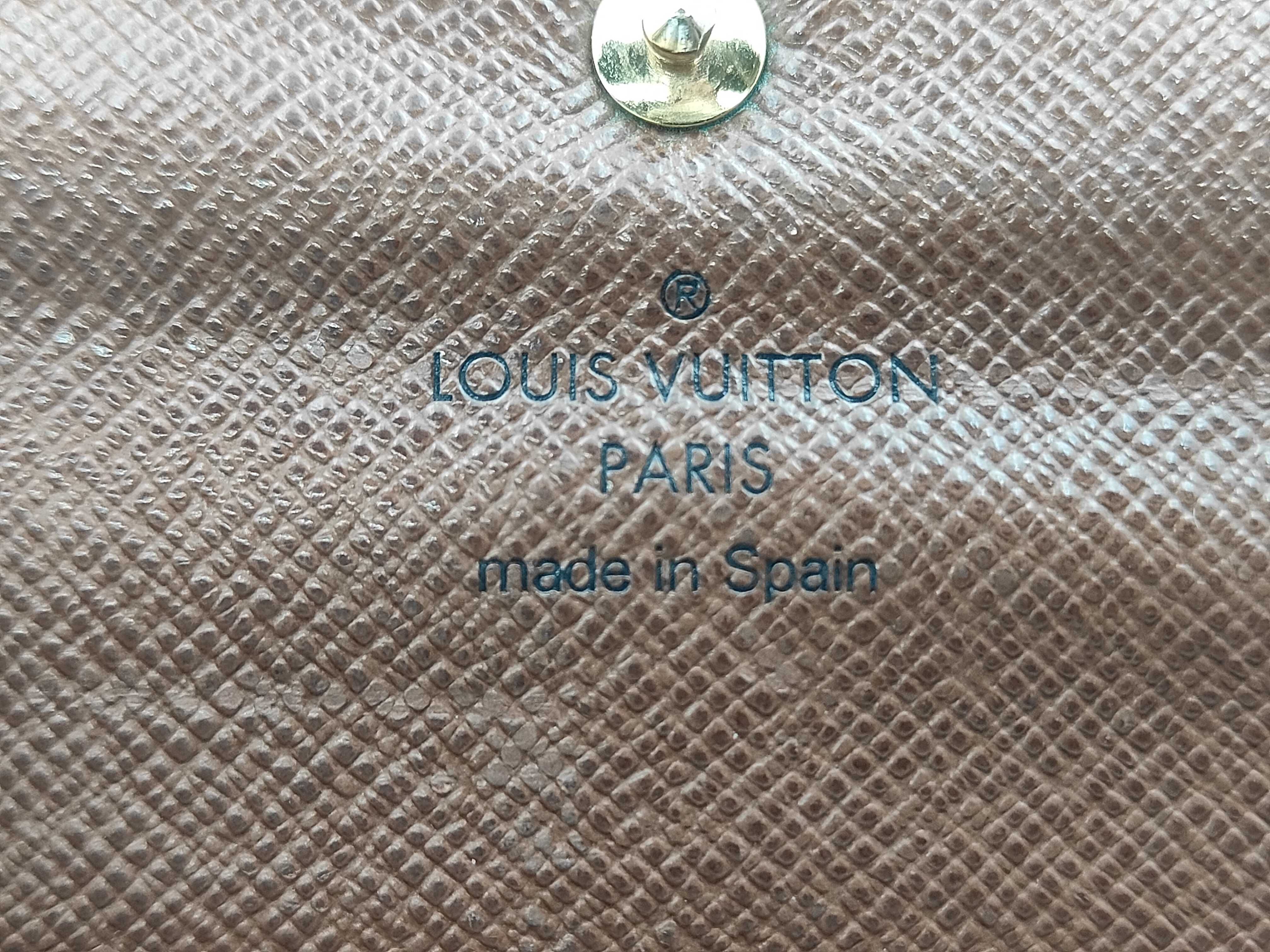 Sarah Wallet — view 6