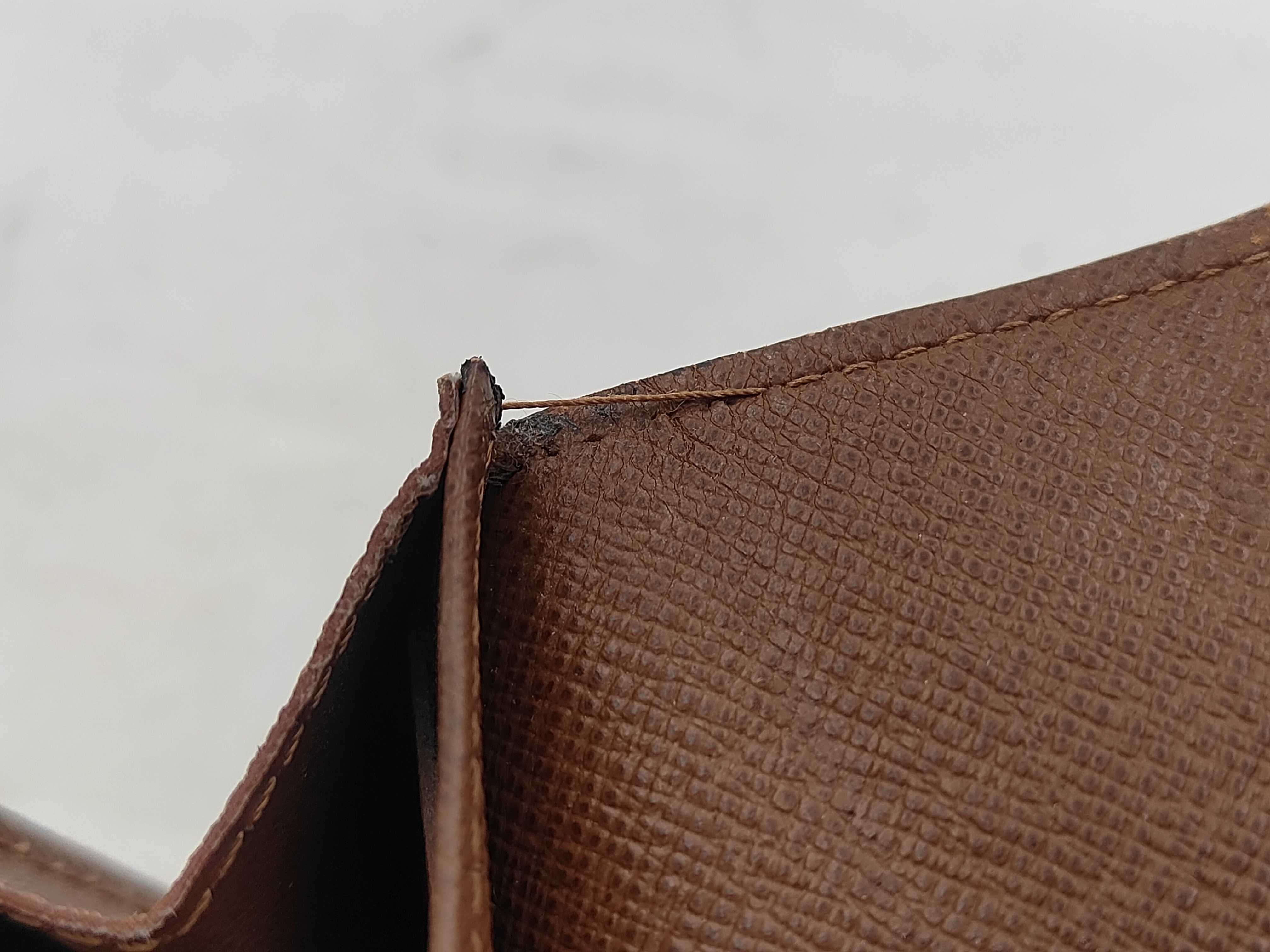 Sarah Wallet — view 7