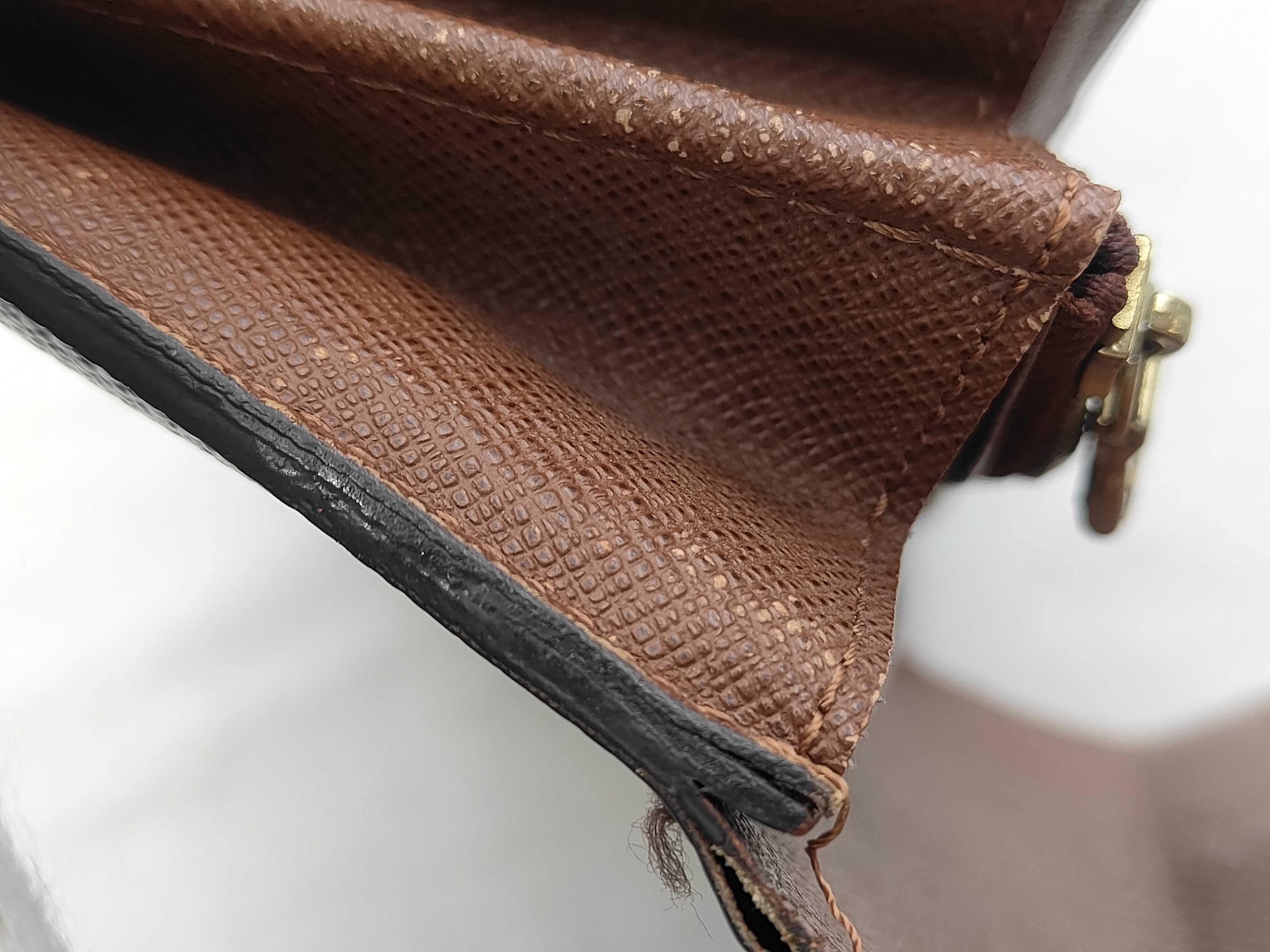 Sarah Wallet — view 8