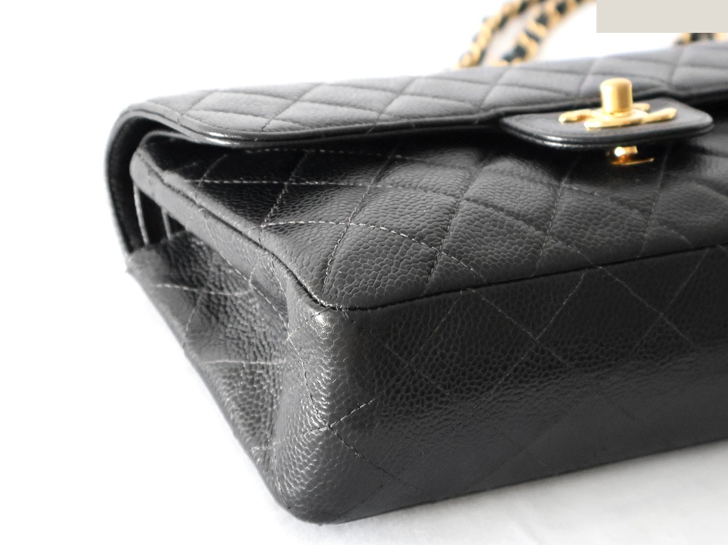 Caviar leather Matelassé 23 Double flap Double chain shoulder bag, black — view 3
