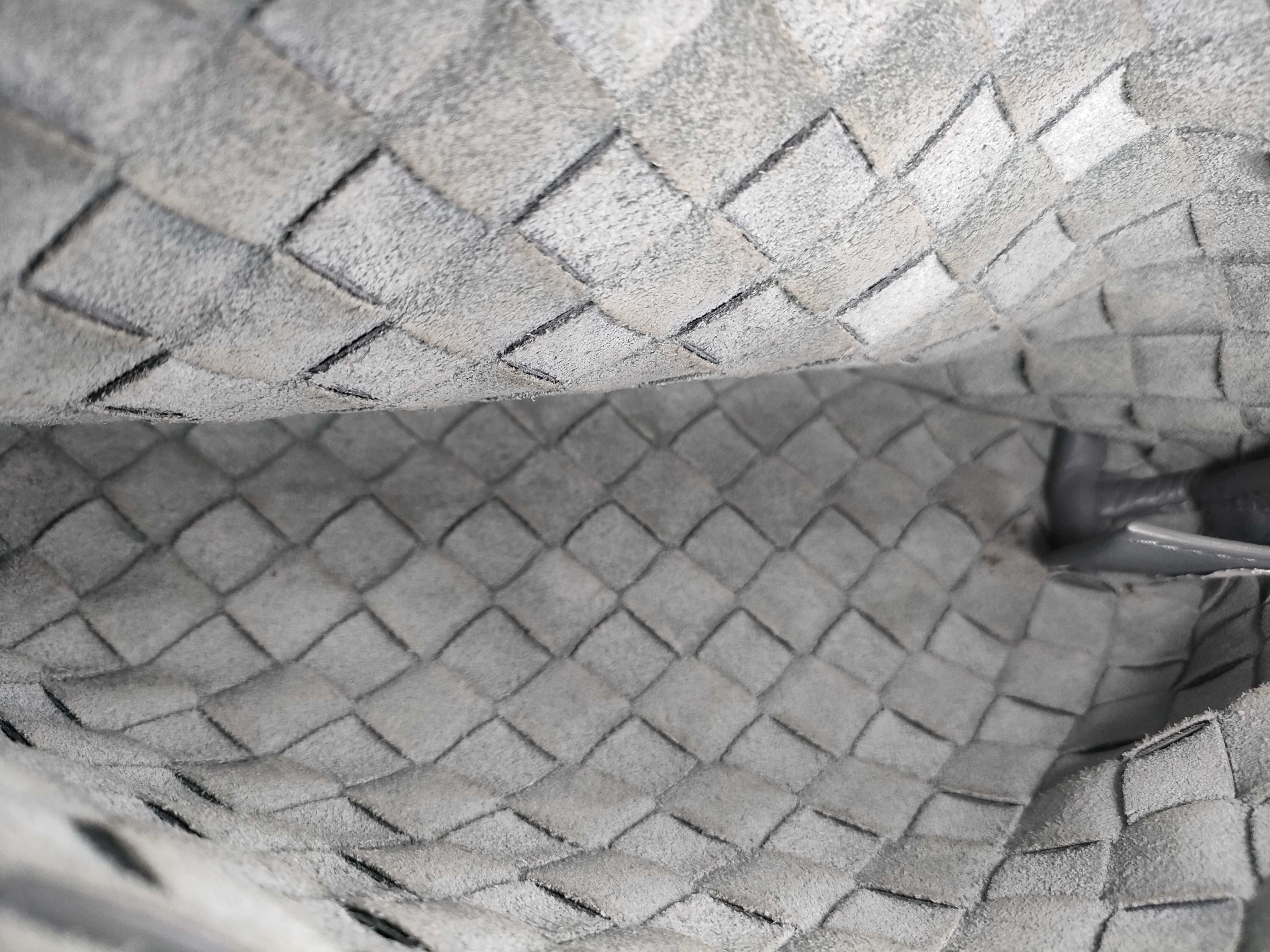 Duo Maxi Intrecciato Shoulder Bag — view 10