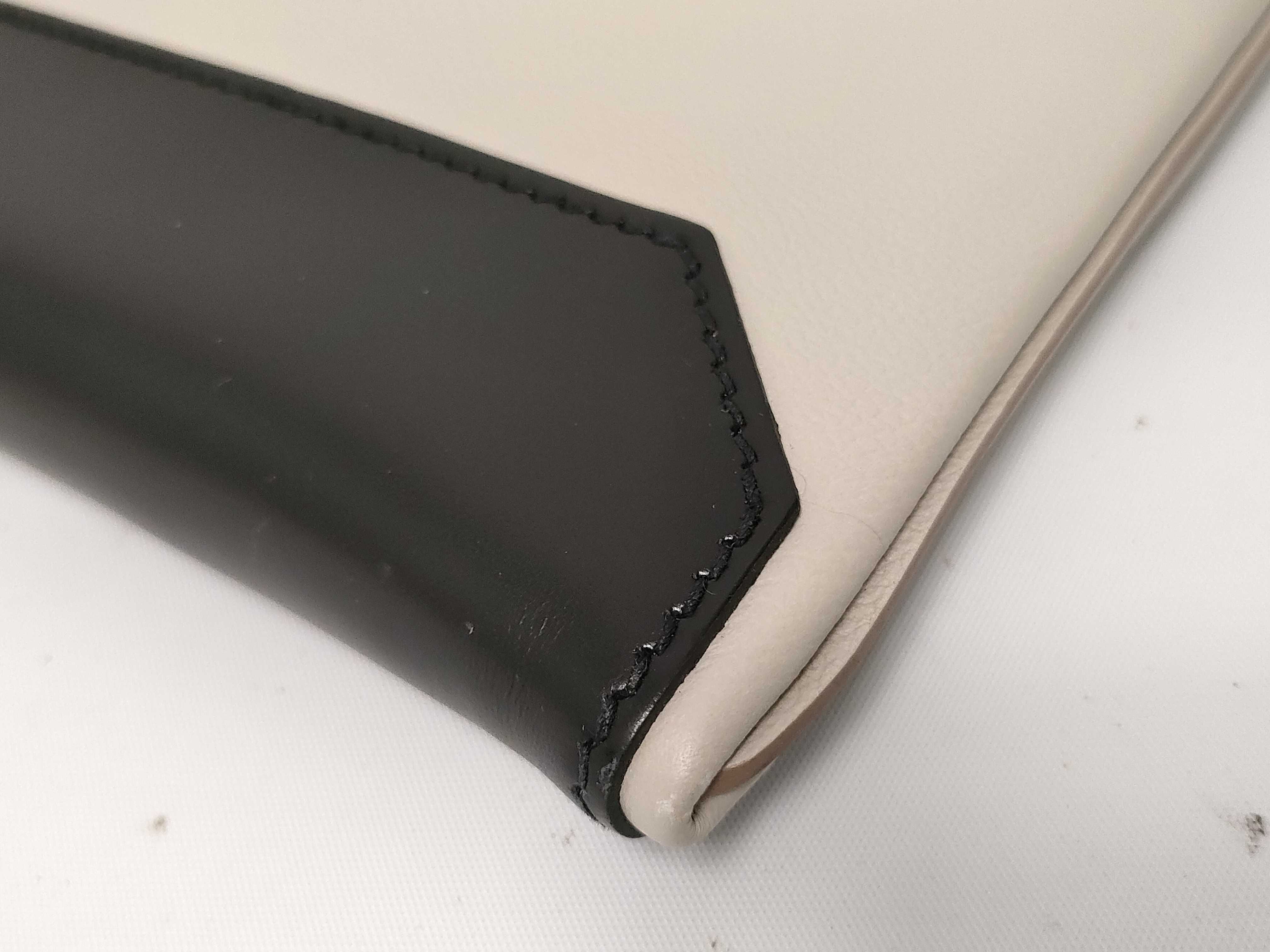 City Slide Evercolor Craie Black Clutch Bag — view 4