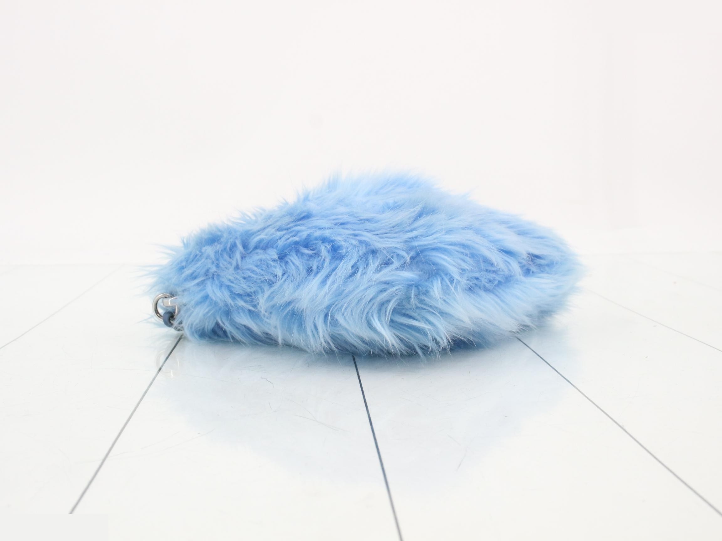 Other lines: Bags/Shoulder bags, Fur, Blue, Chain — view 5
