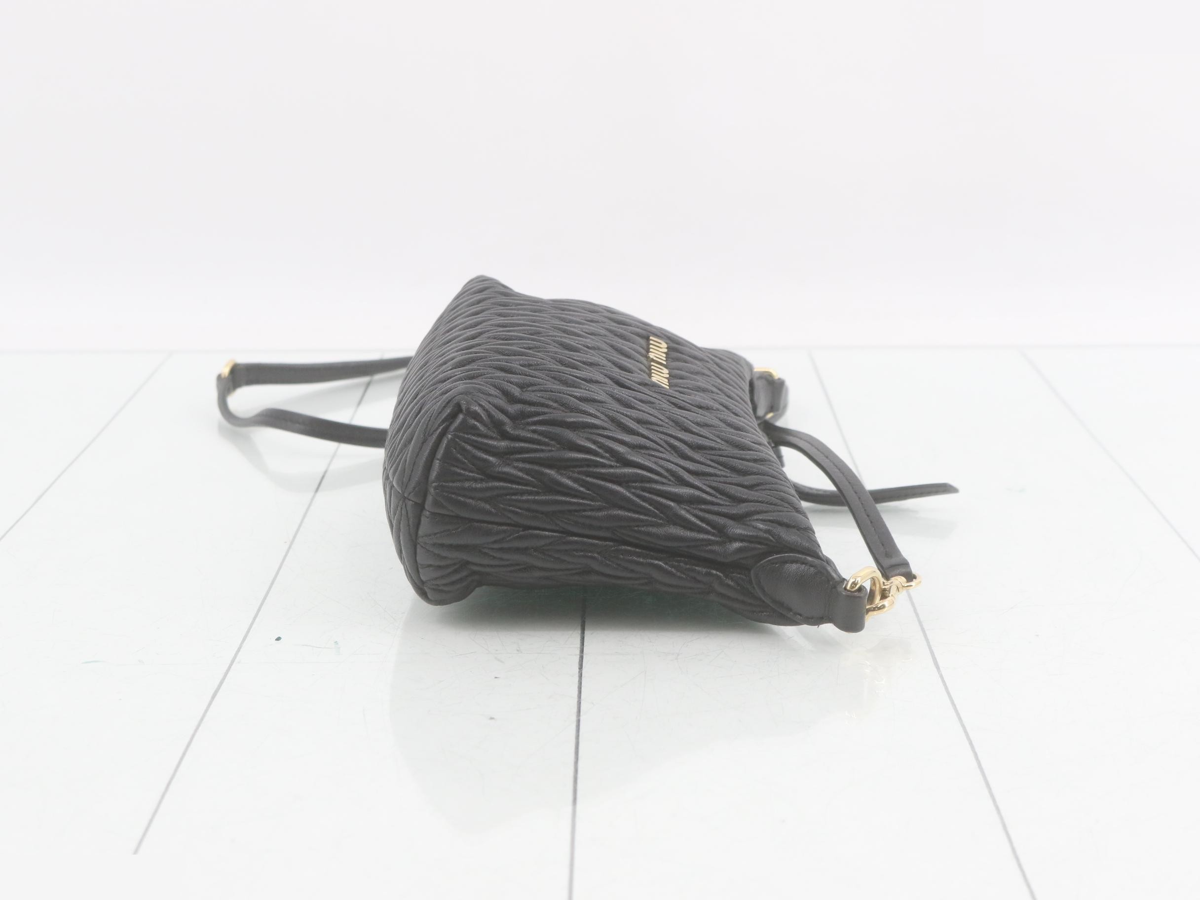 Matelassé (bag) - Shoulder bag — view 3