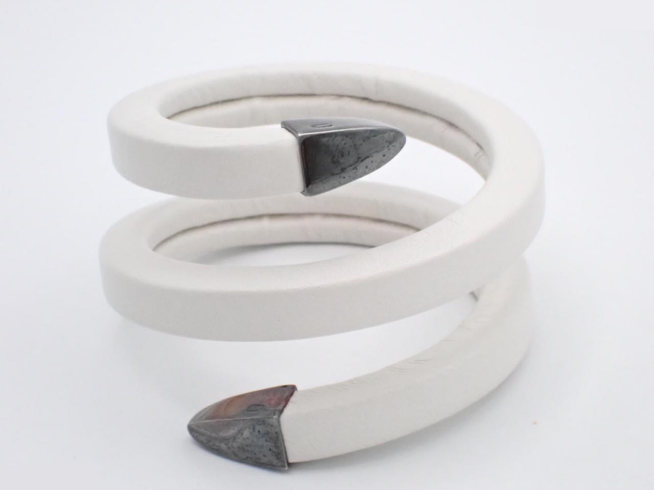 Bracelet, wrist circumference approximately 17 cm — view 3