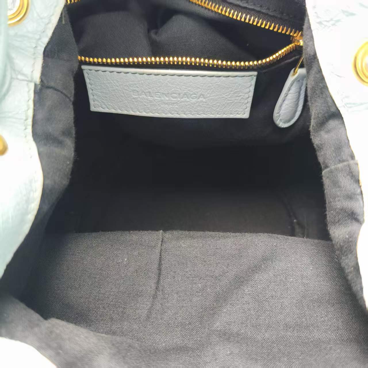 【*Shipped from: China*】BALENCIAGA Classic City Leather Shoulder Bag — view 6