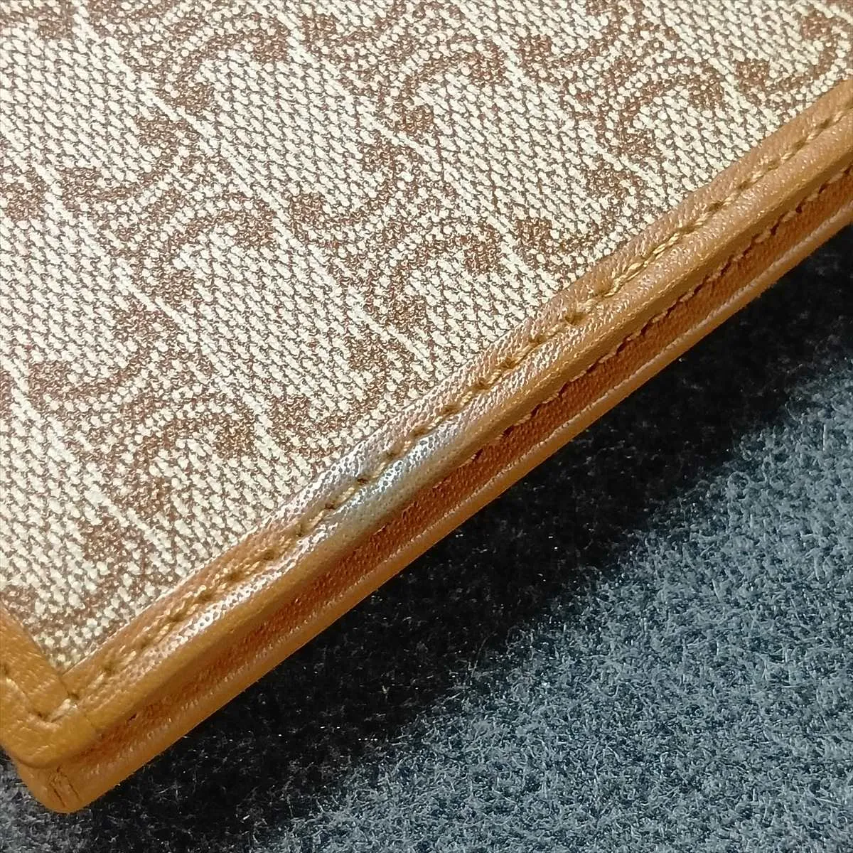 Macadam Leather Long Wallet Brown — view 10