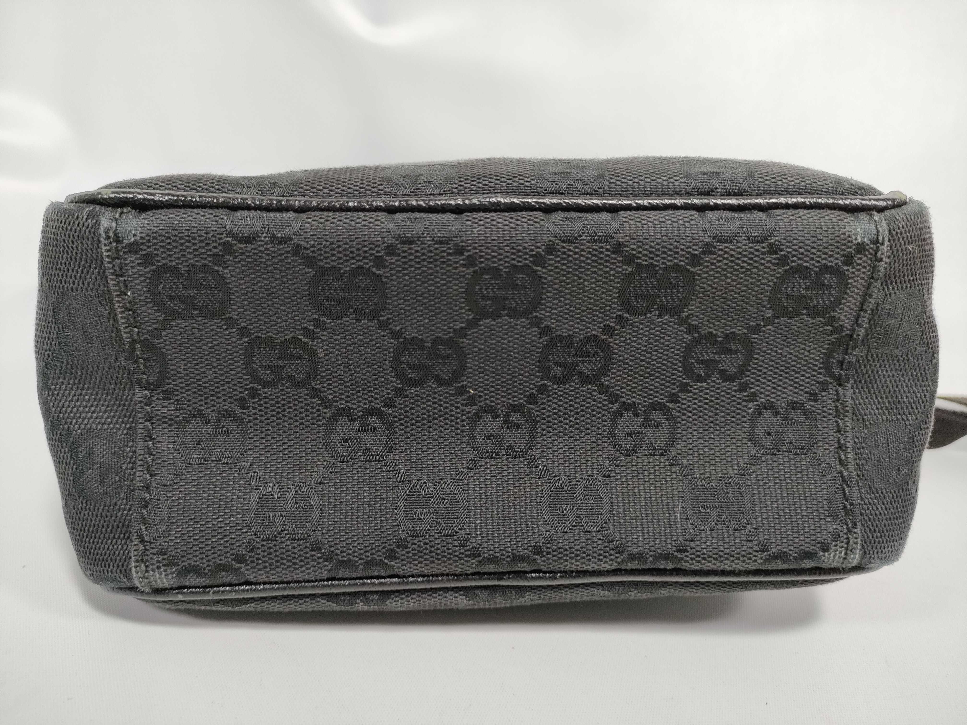 GG Canvas 7037769 Shoulder Bag — view 7