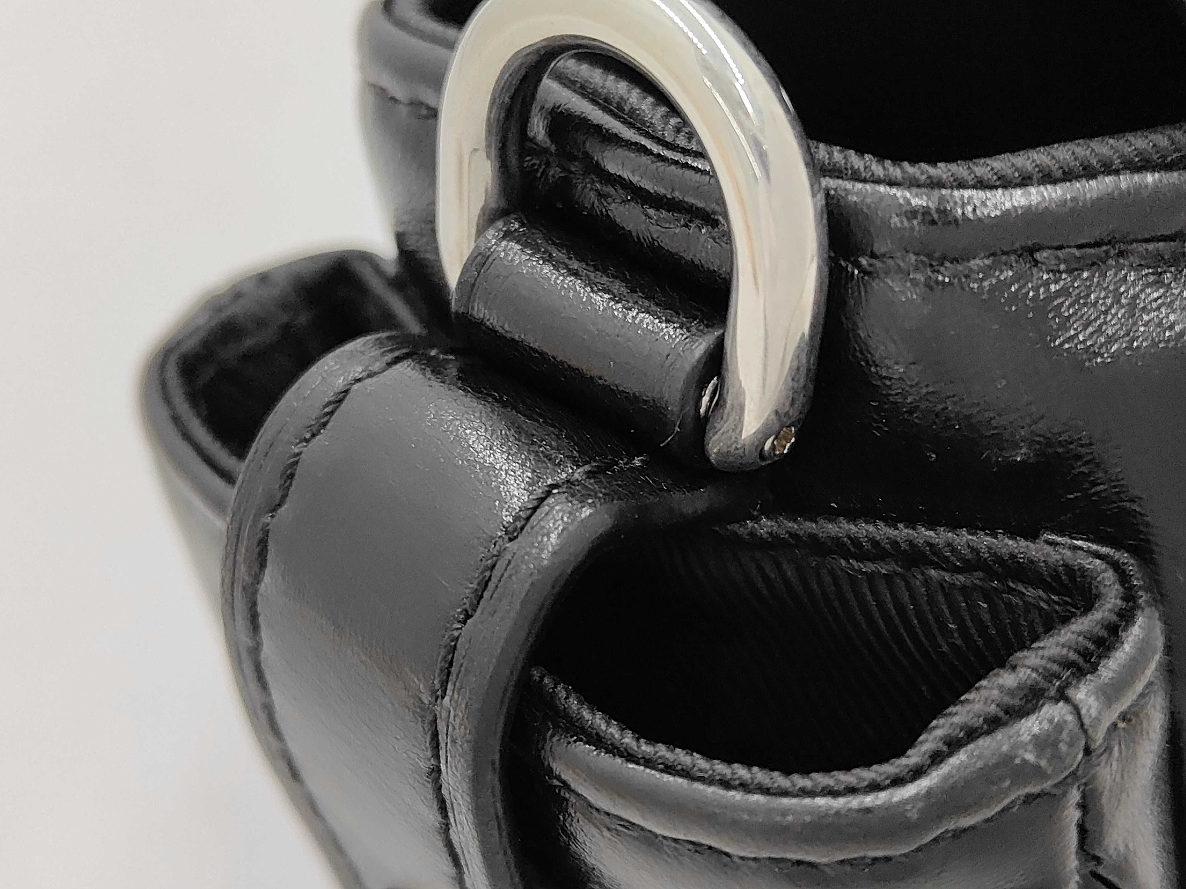 Cargo Wearable Wallet Shoulder Bag — view 3