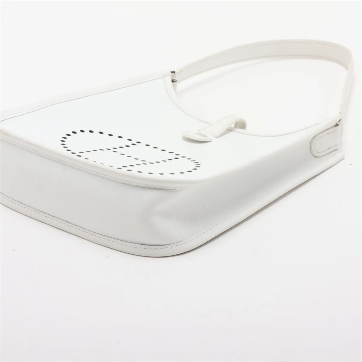 Evelyne 16 TPM Amazon Veau Epsom White Silver Hardware I: 2005 — view 3