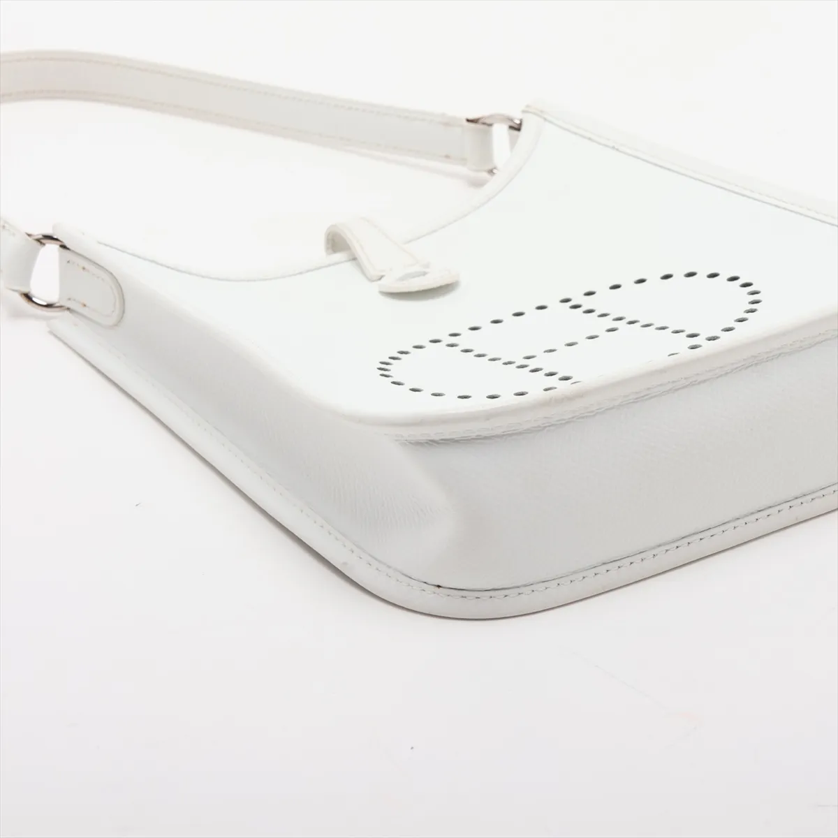 Evelyne 16 TPM Amazon Veau Epsom White Silver Hardware I: 2005 — view 4