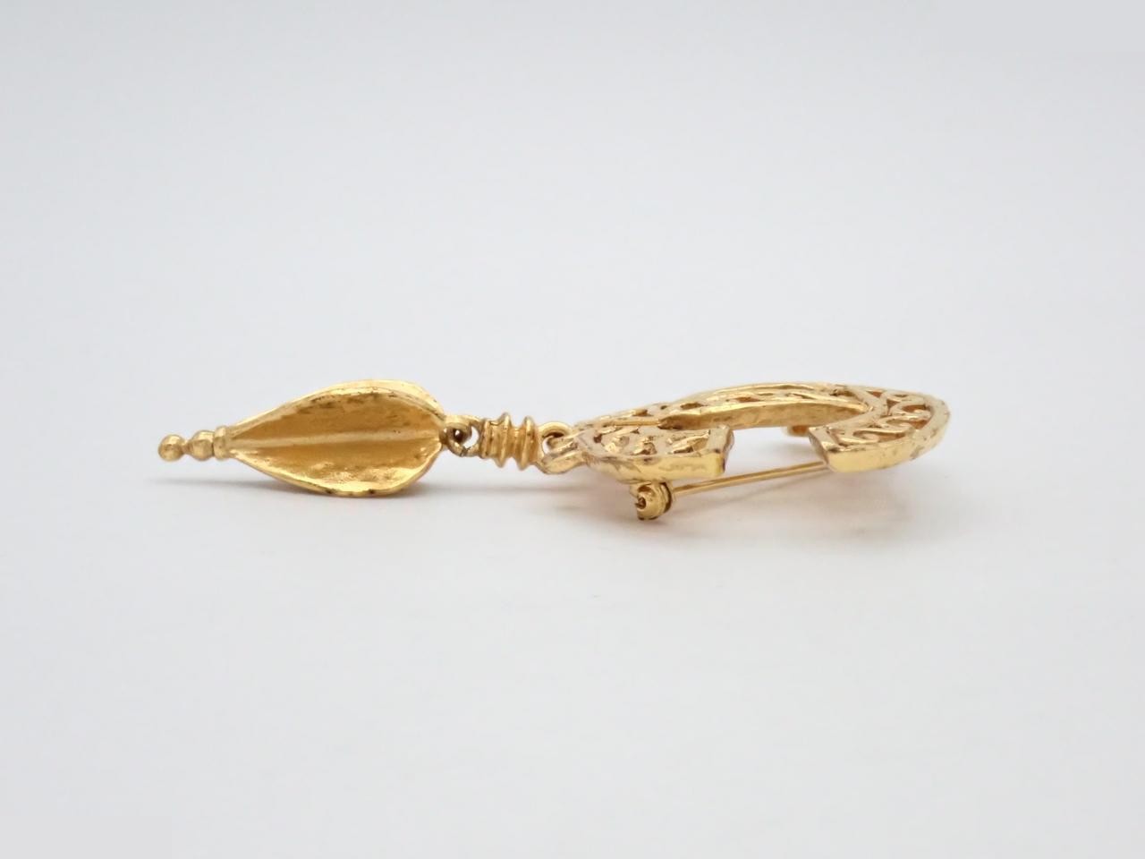 Coco Mark Brooch 95A Gold Color — view 3