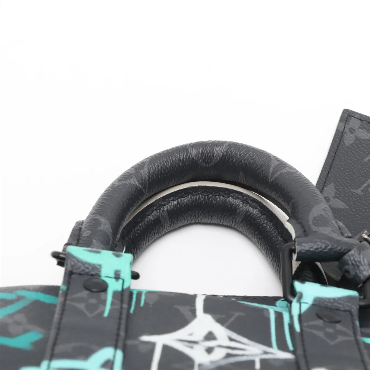 Monogram Eclipse Graffiti Keepall Bandouliere 25 M21399 Black RFID Reactive — view 6