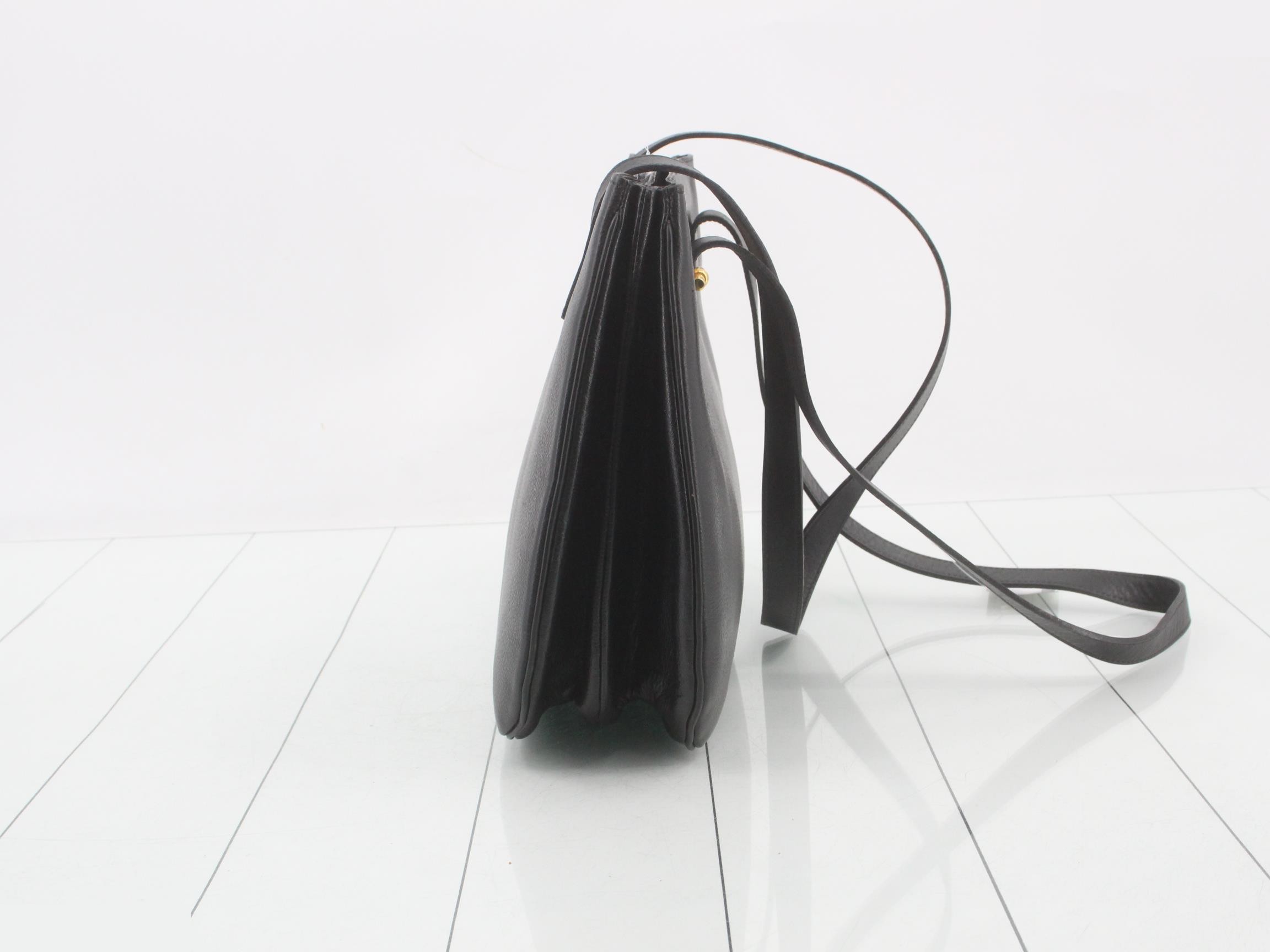 Leather shoulder bag — view 4