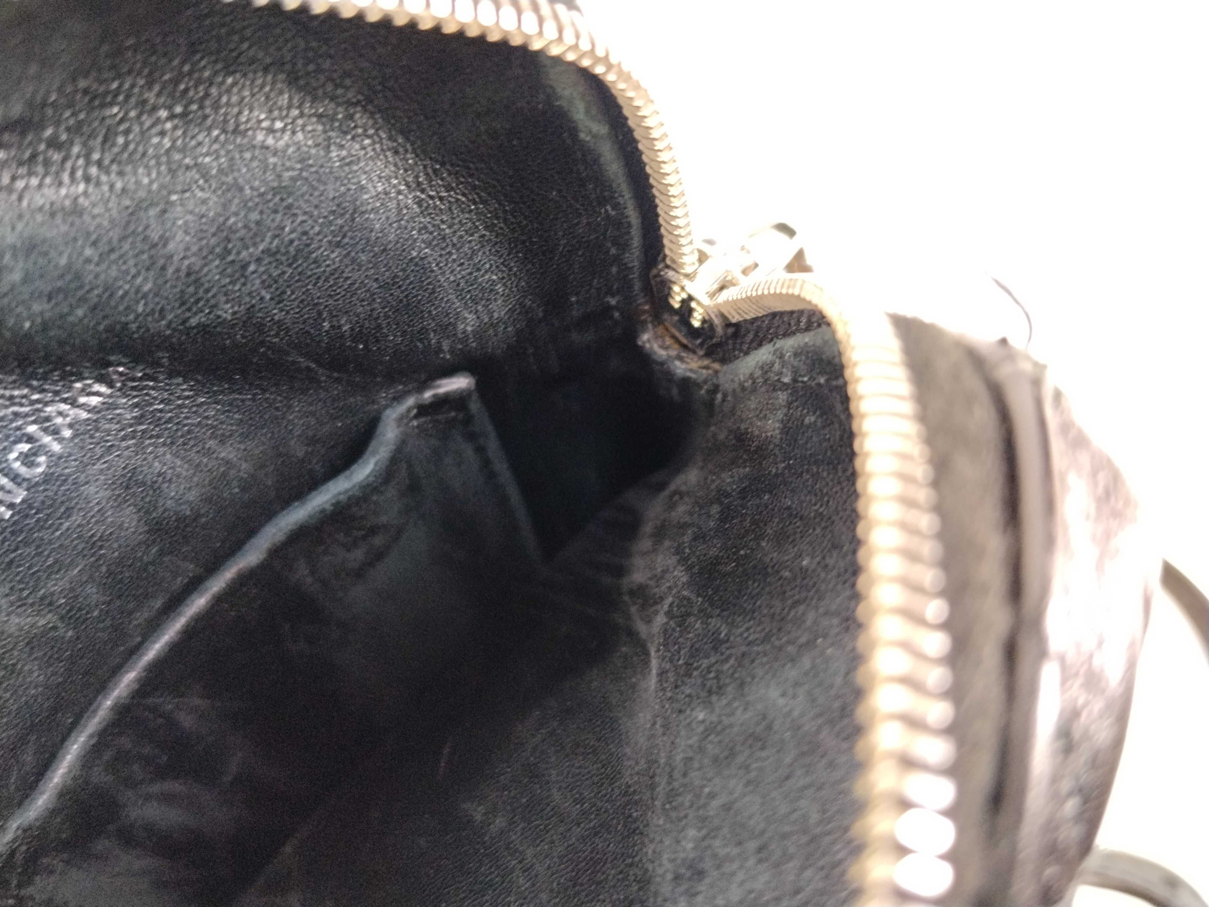 Black Quilted Leather Shoulder Pouch Shoulder Bag — view 10