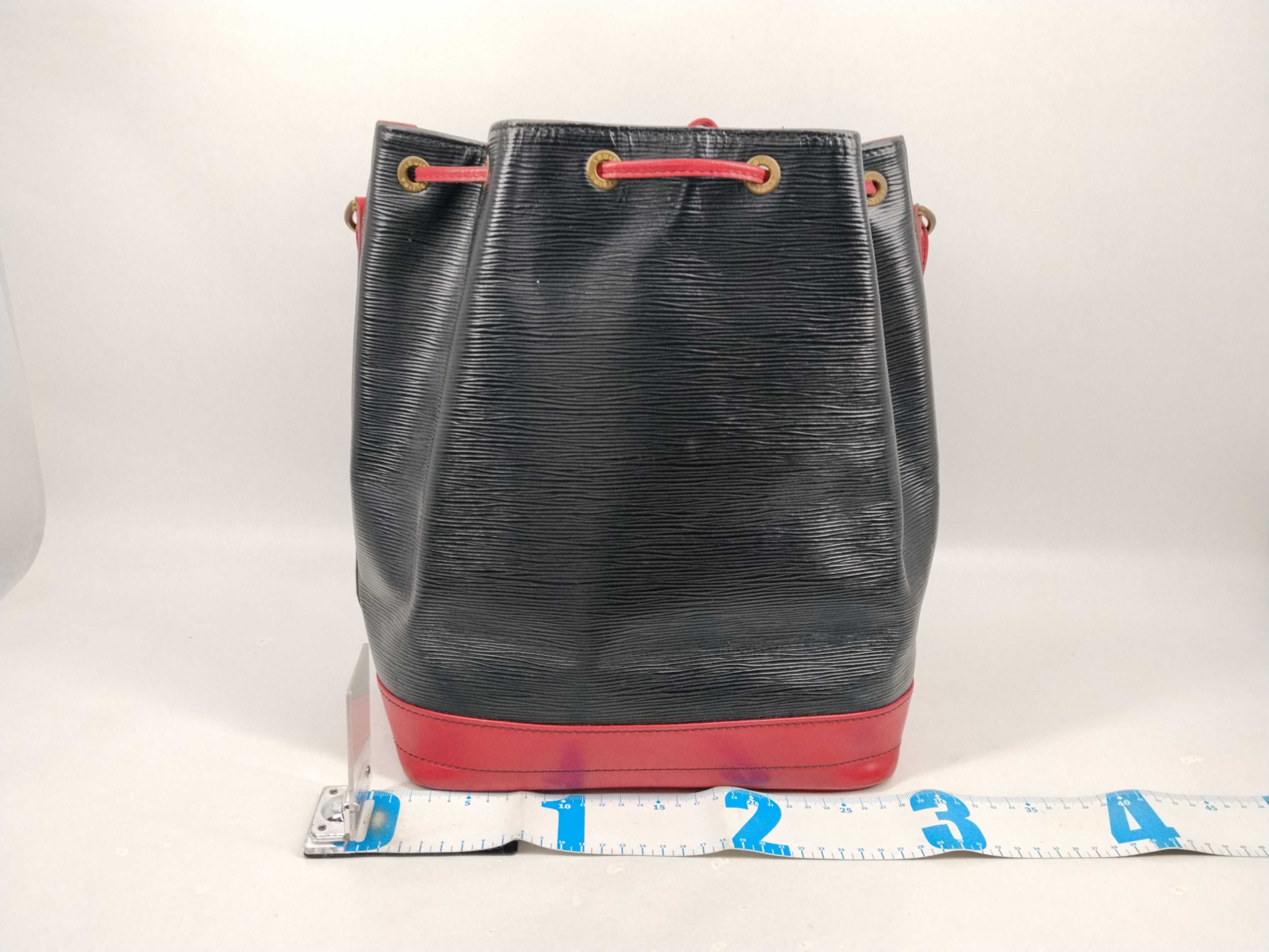 Epi Noe Bicolor Shoulder Bag — view 2