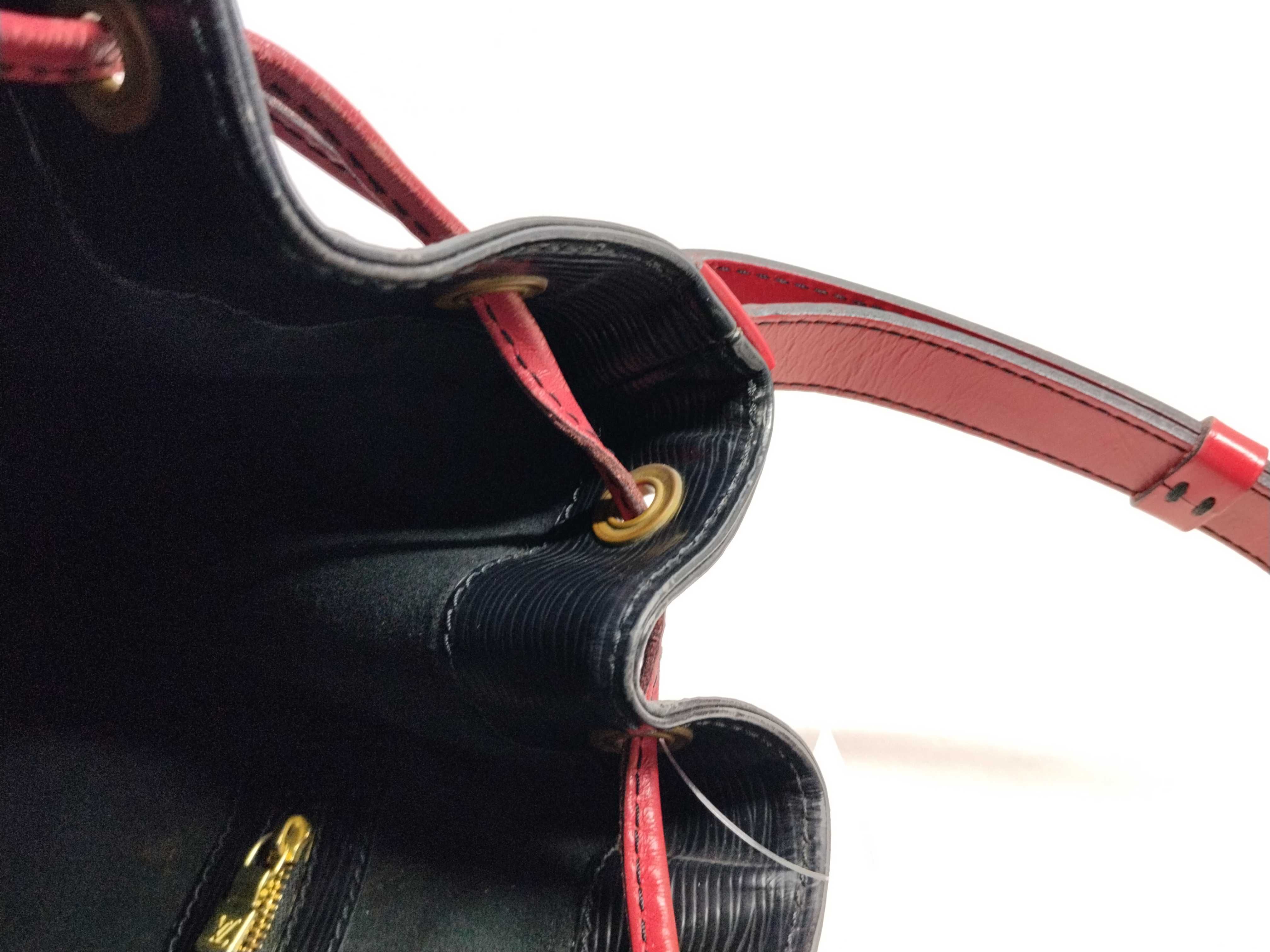 Epi Noe Bicolor Shoulder Bag — view 11