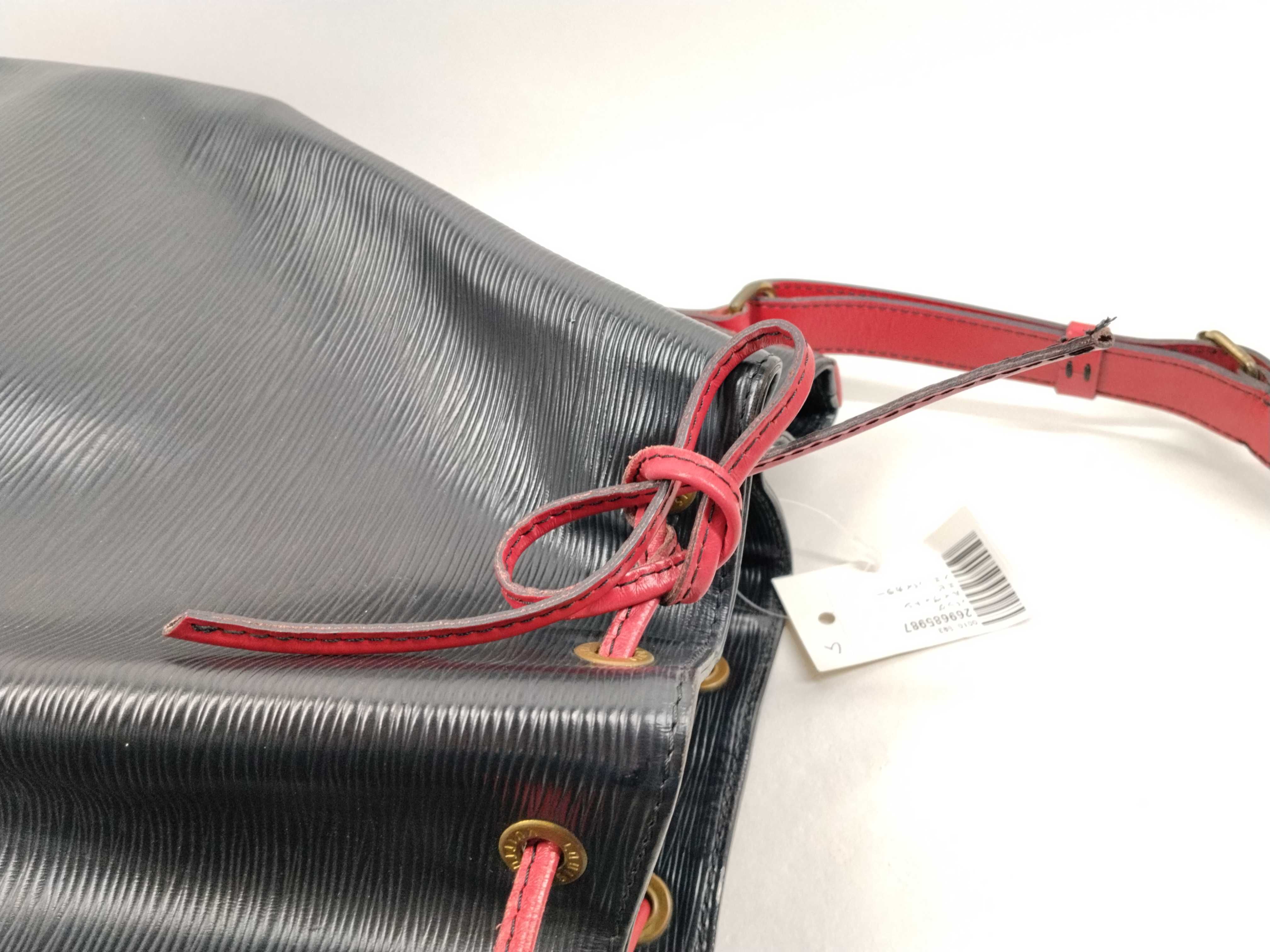 Epi Noe Bicolor Shoulder Bag — view 9