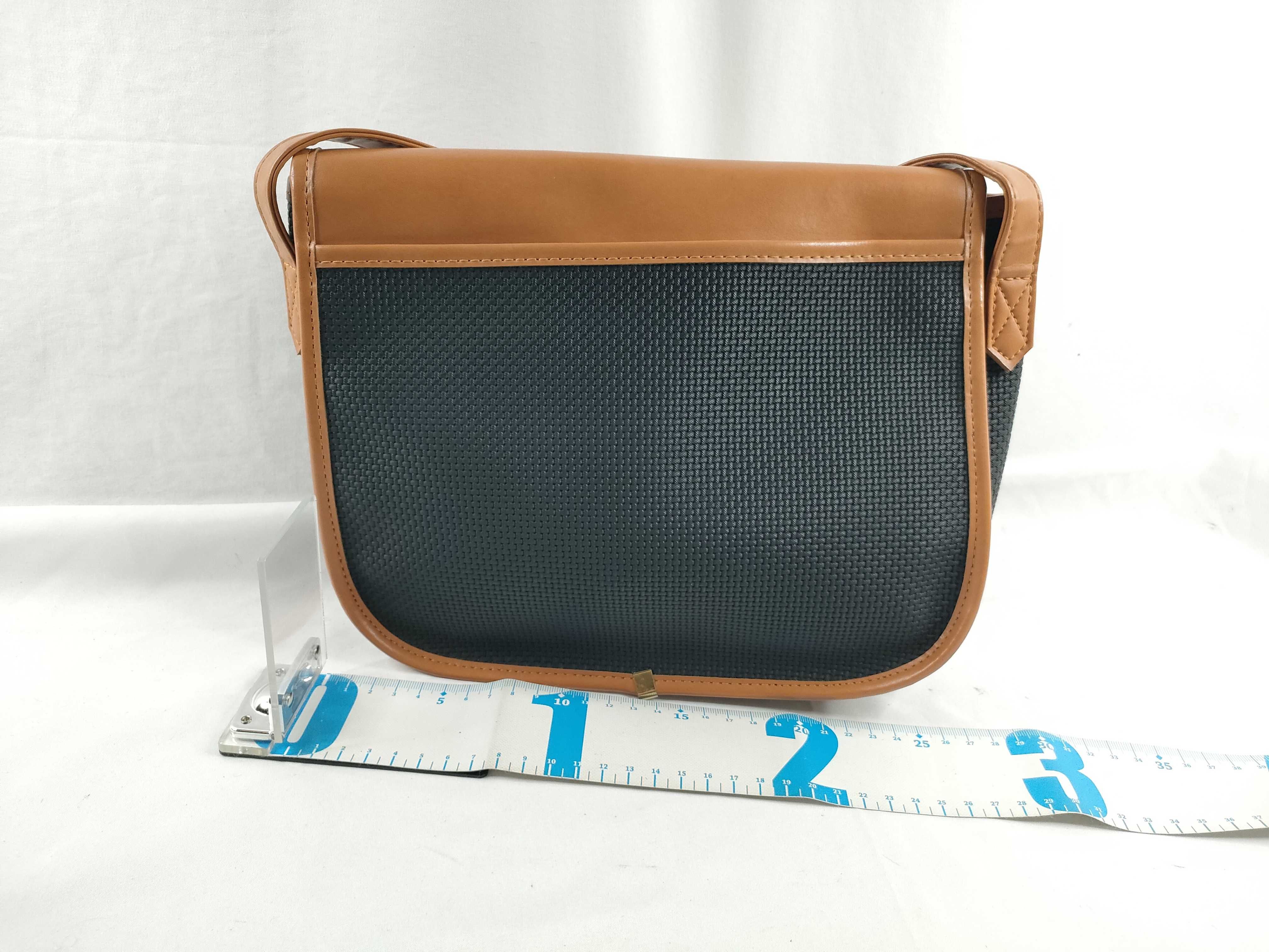 shoulder bag, Yves Saint Laurent shoulder bag, YSL plate shoulder bag — view 2