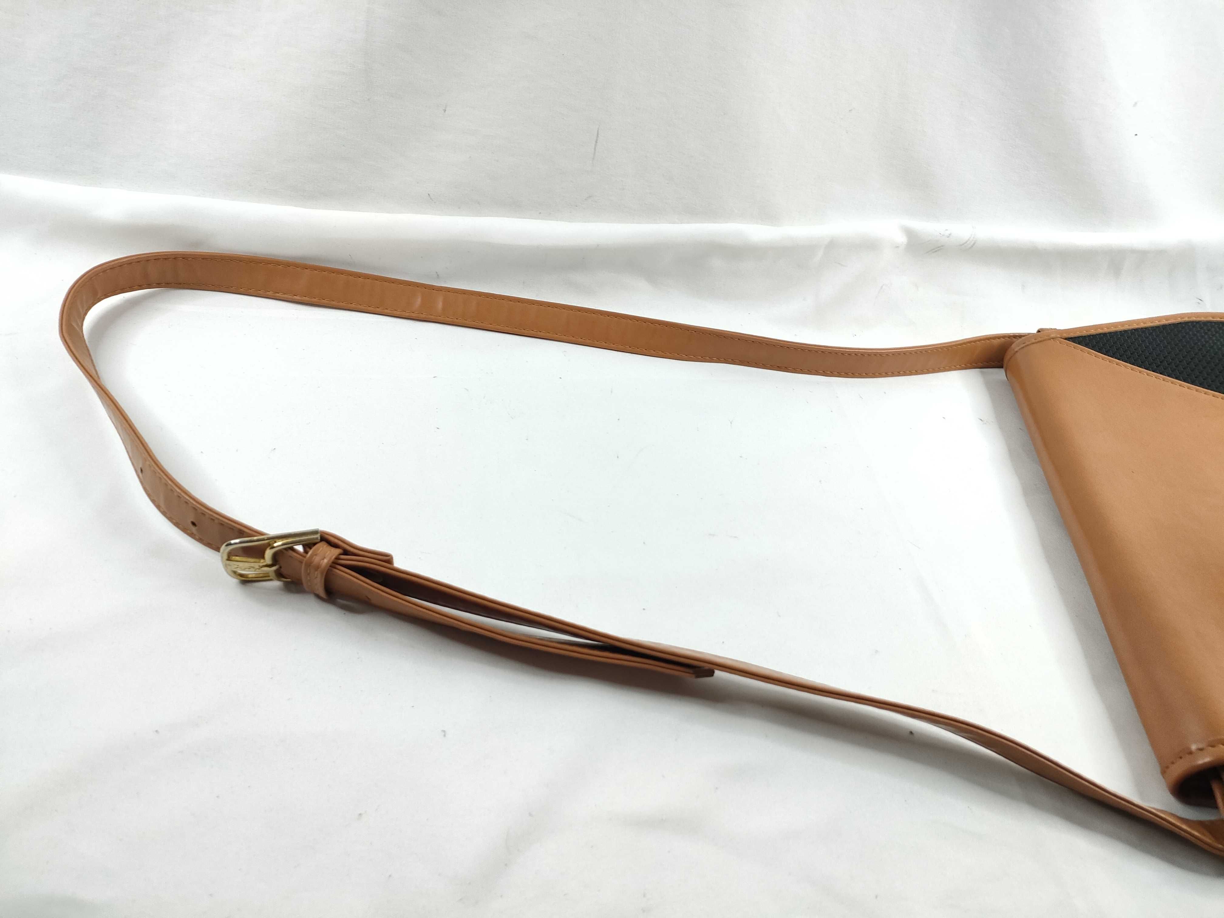 shoulder bag, Yves Saint Laurent shoulder bag, YSL plate shoulder bag — view 6