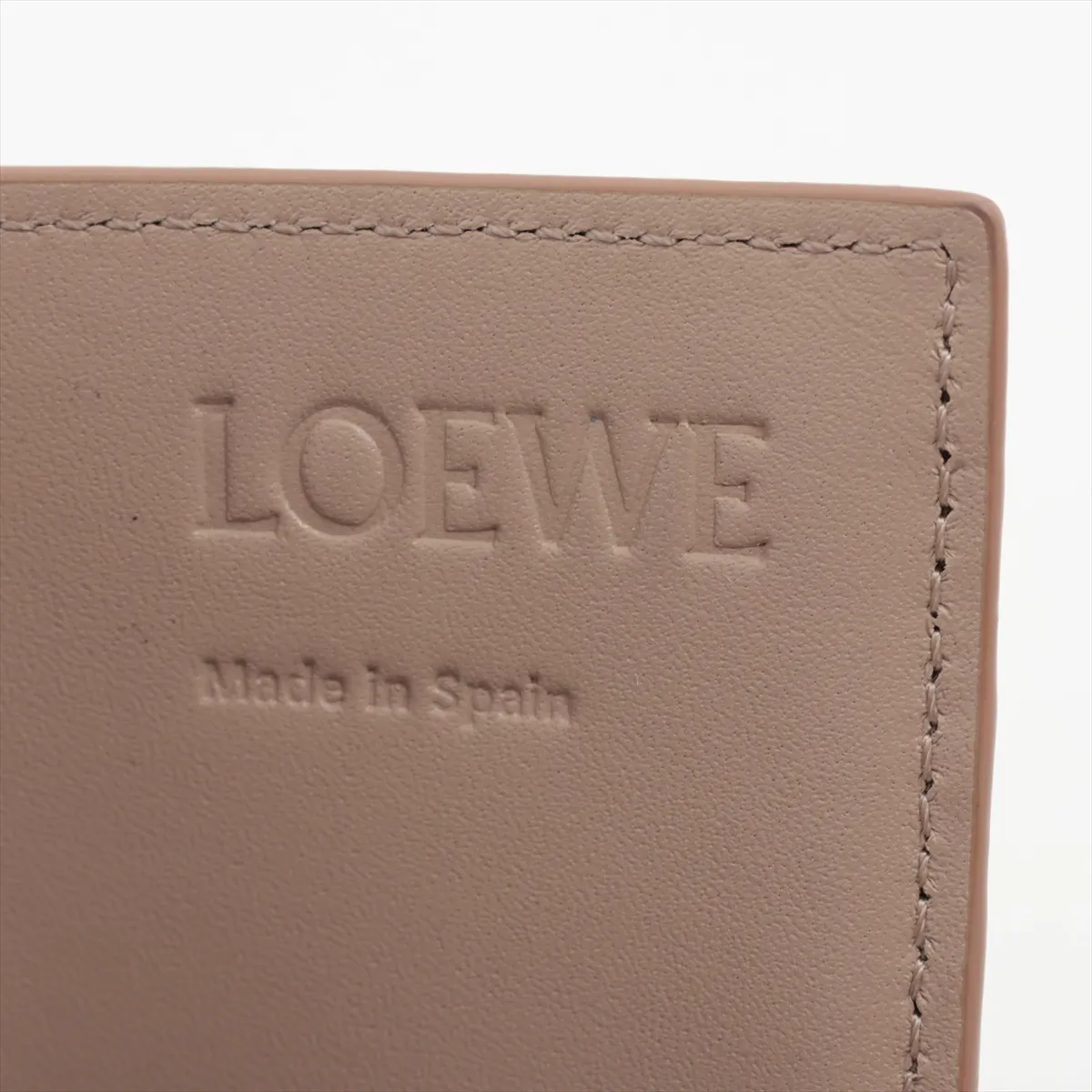 Anagram Leather Compact Wallet Beige — view 12