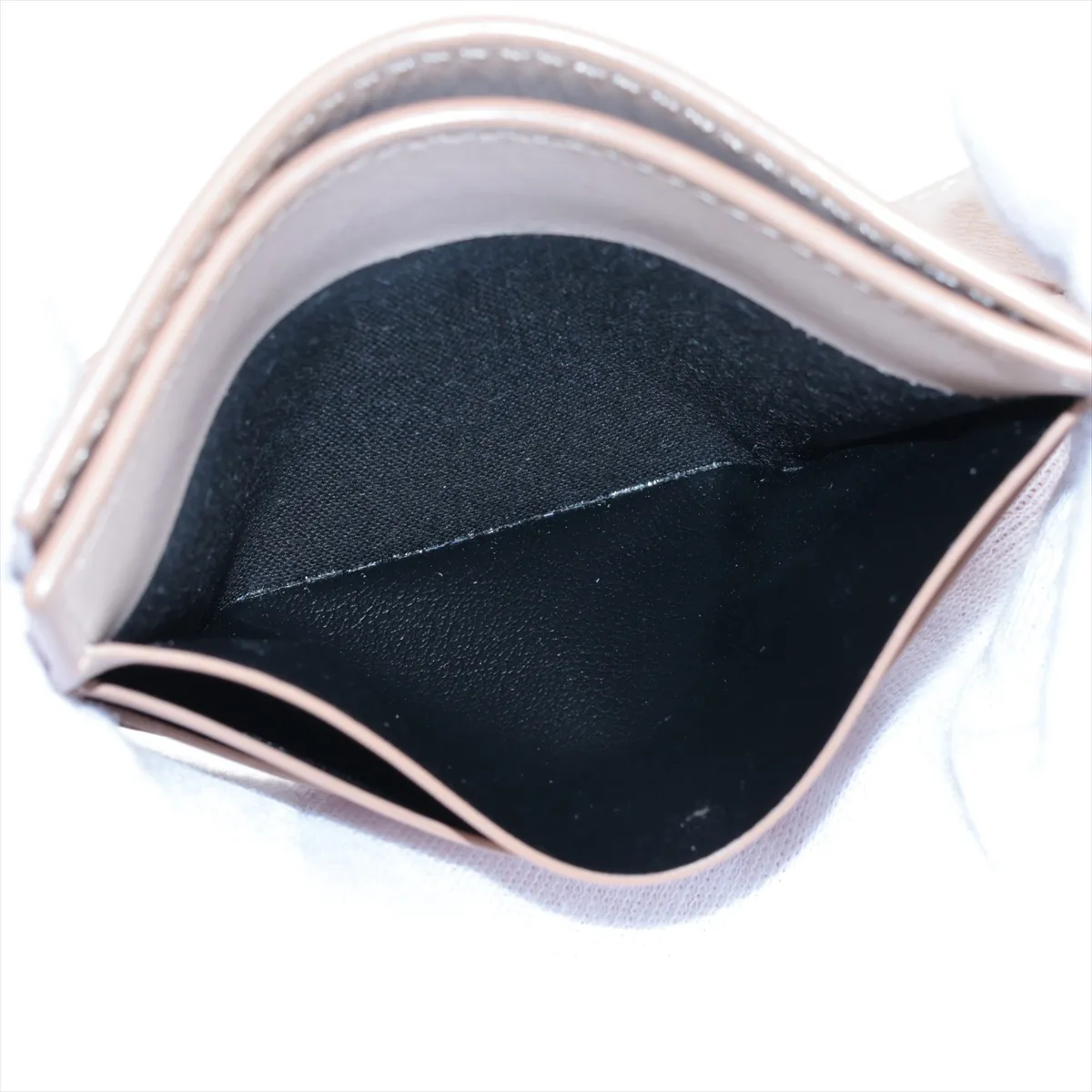Anagram Leather Compact Wallet Beige — view 8