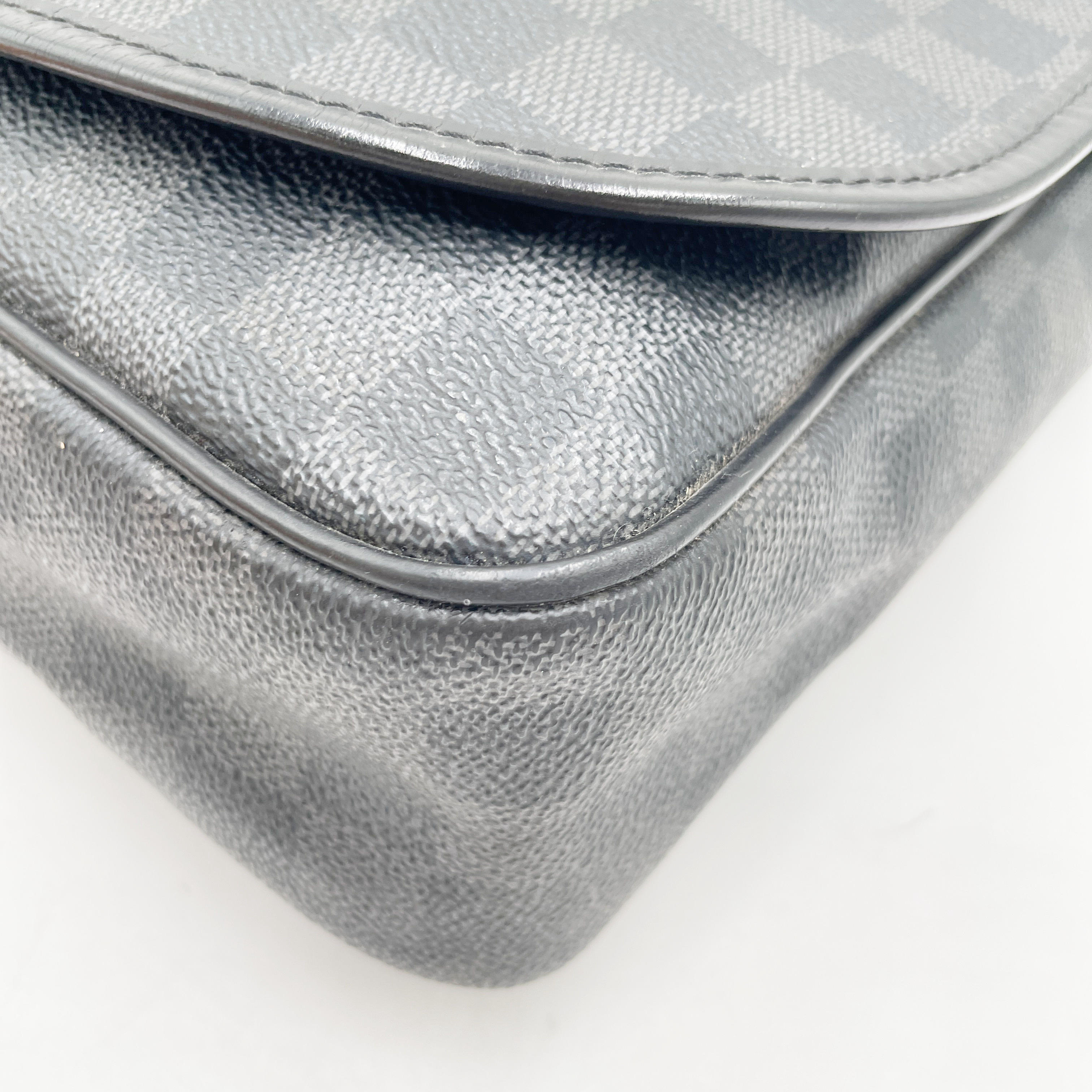 Daniel GM N58029 Damier Graphite SP5101 Shoulder Bag — view 5