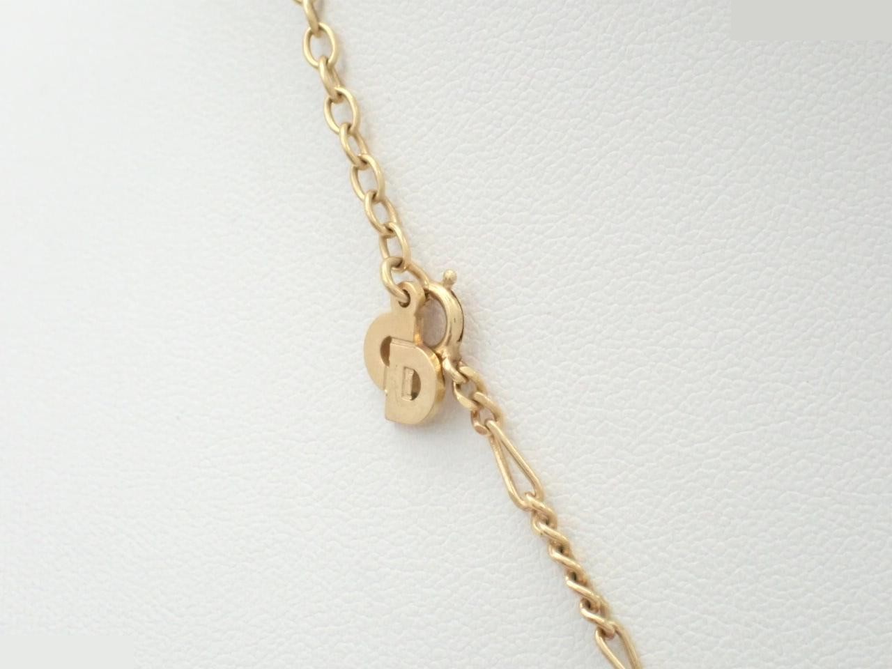 Other line: Precious metal necklaces and pendants, neck circumference approximately 46 cm. — view 2