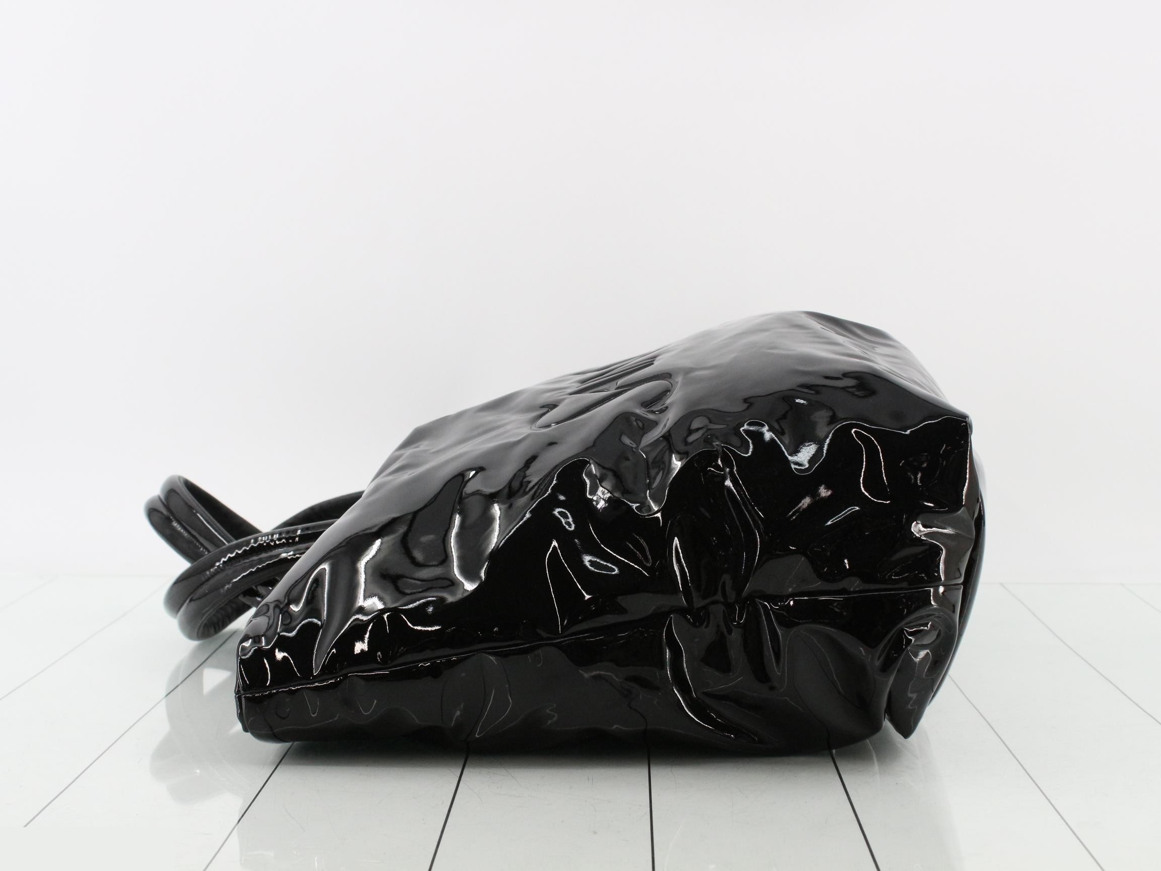 Enamel Black Wide Puffer Tote Bag with YSL Logo - Black — view 4