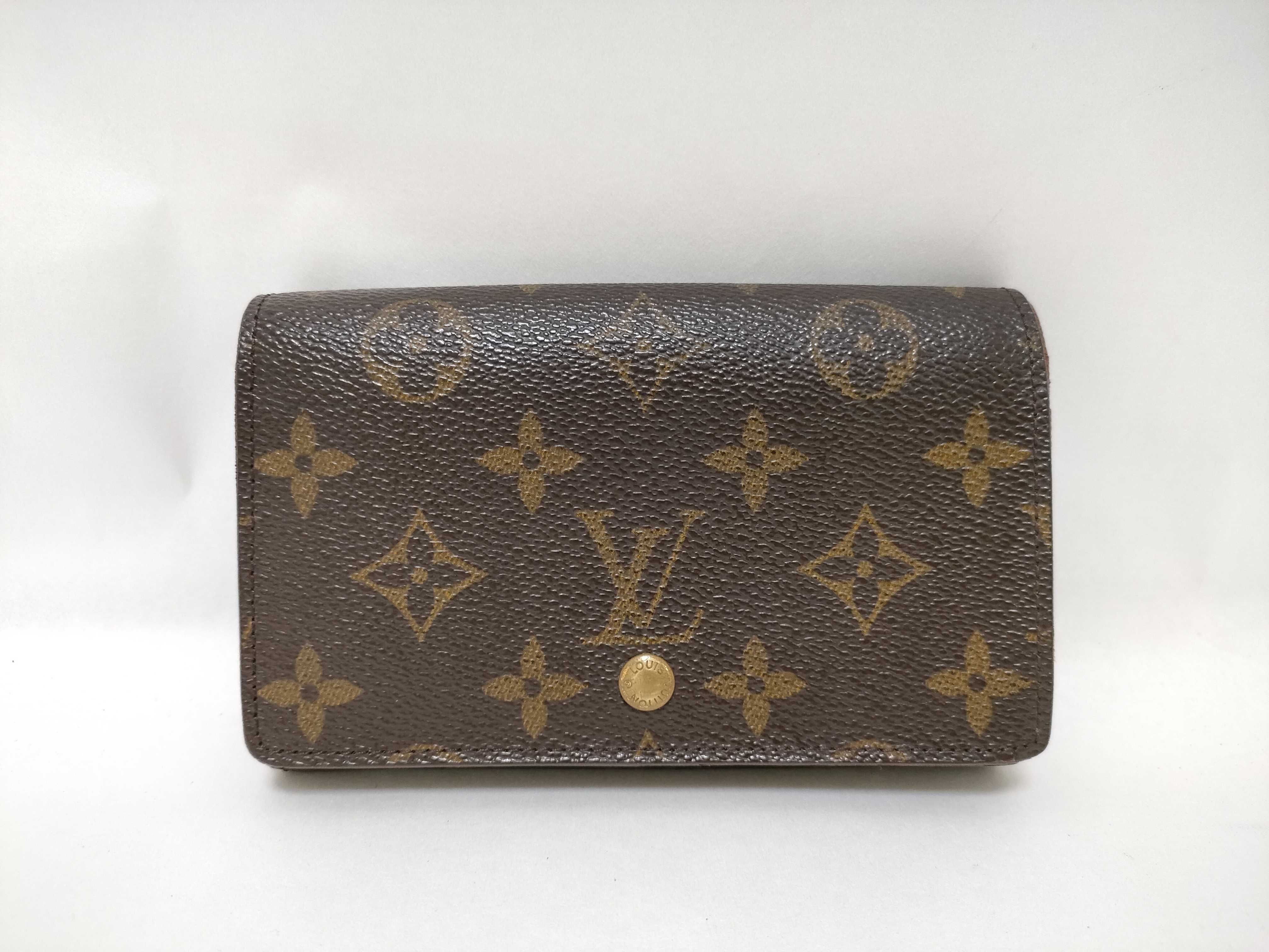 Monogram / Monogram / Porte Monnaie Billet Trésor / M61730 / CT1027 / Folding Wallet / PVC Wallet