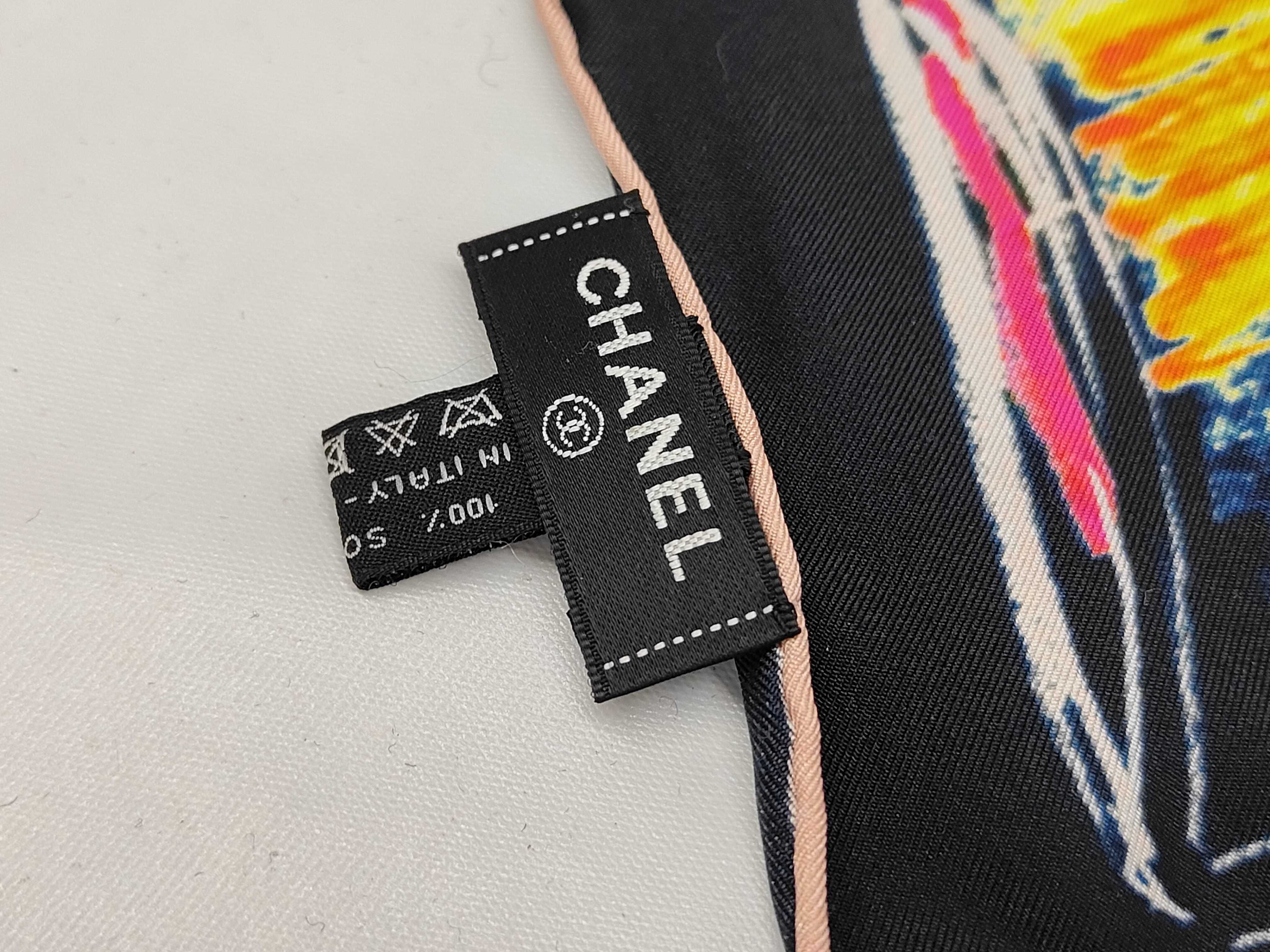 scarves and other accessories — view 5