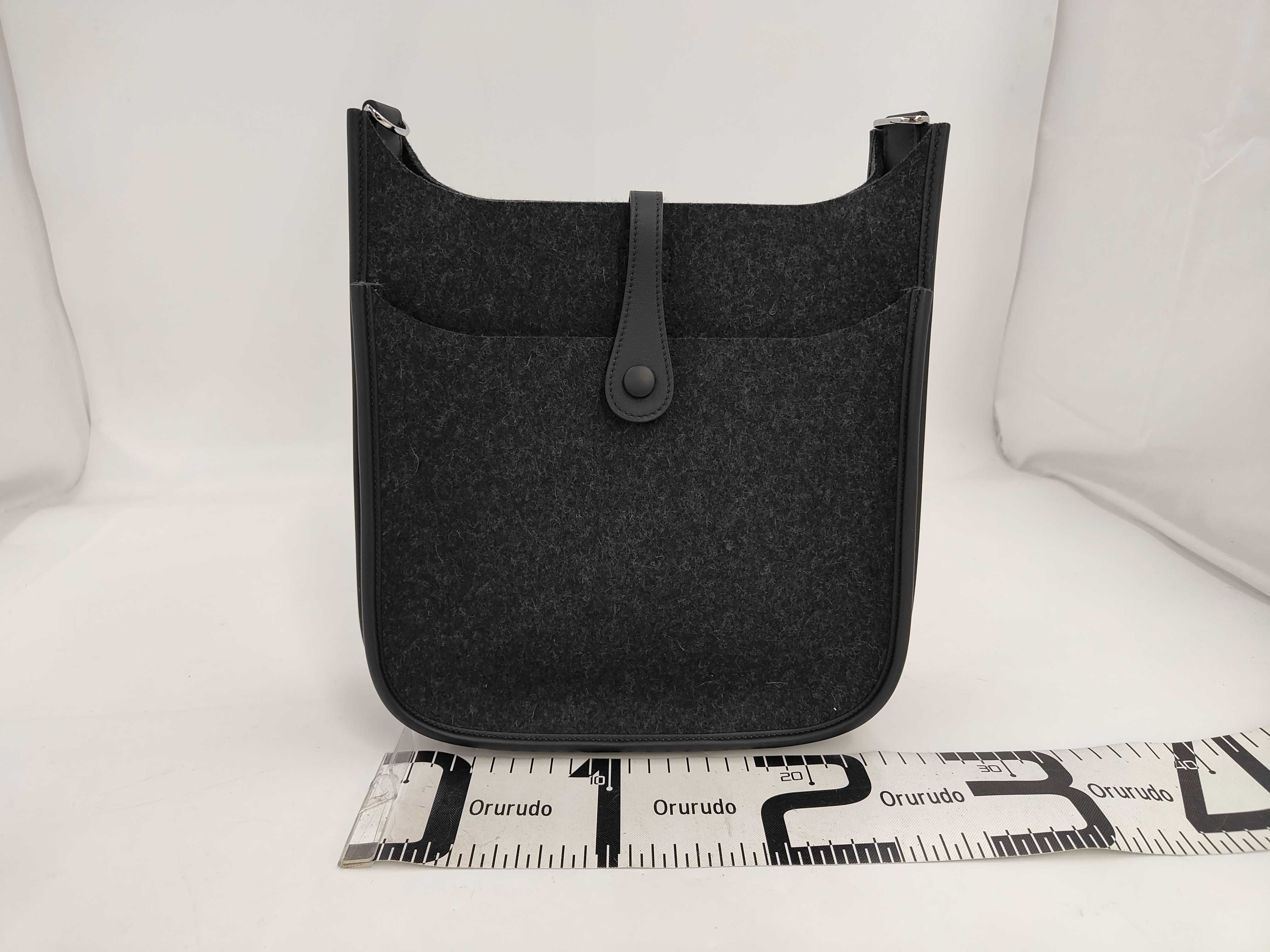 Evelyne 29 Shoulder Bag — view 2