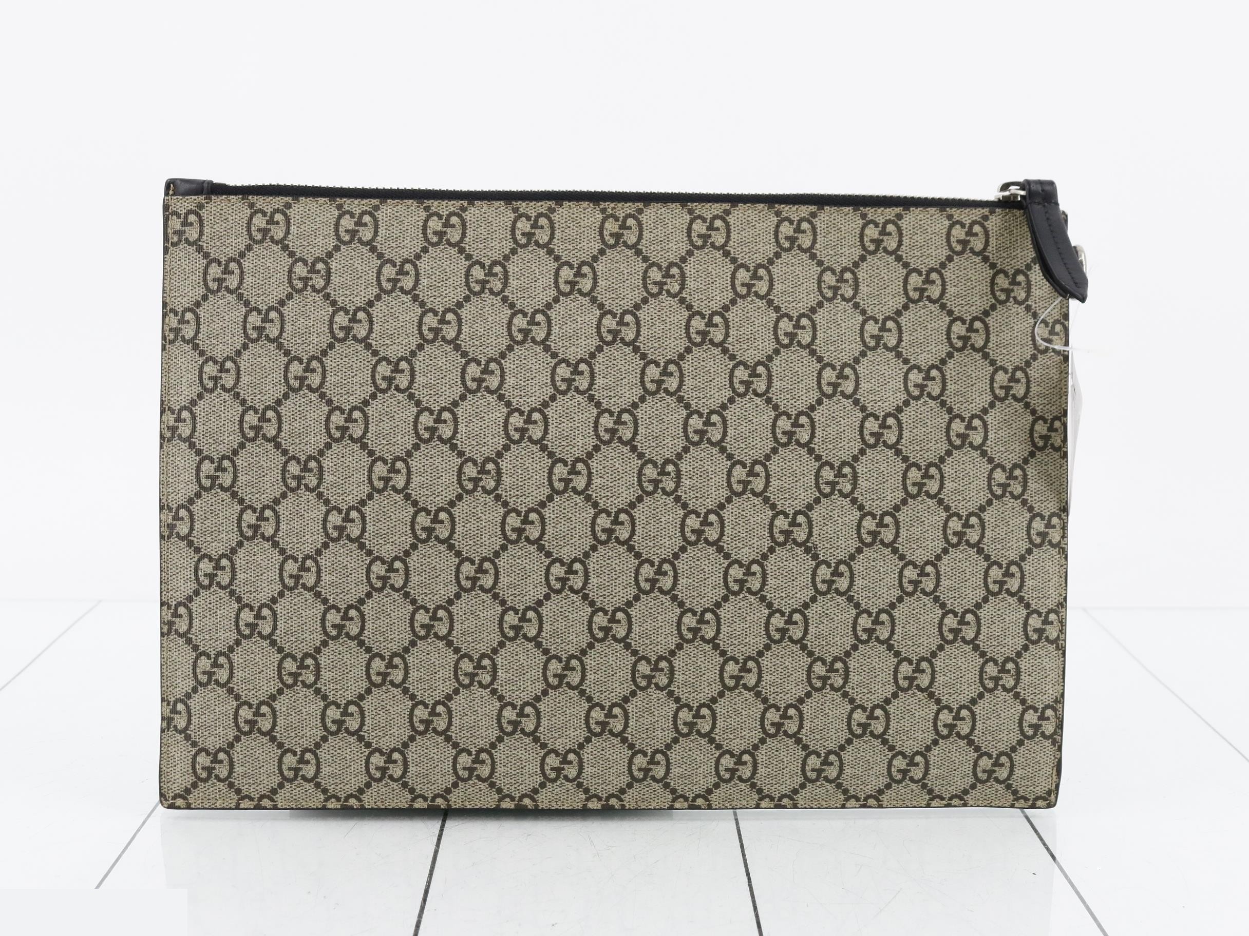 GG Supreme Bee Motif Clutch Bag — view 2