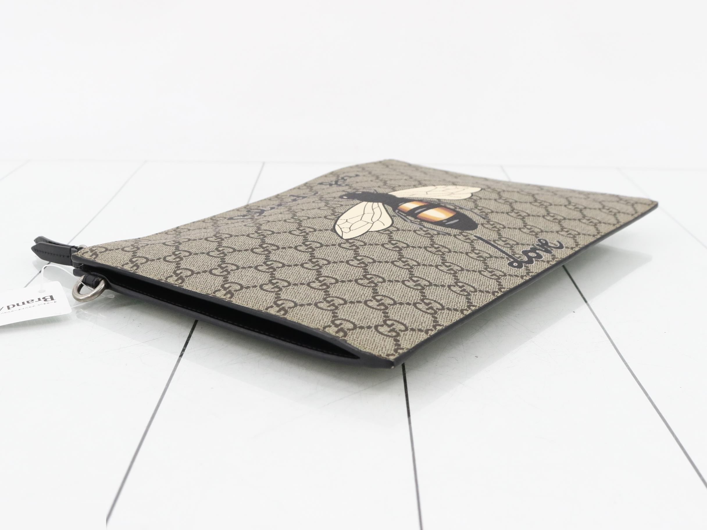 GG Supreme Bee Motif Clutch Bag — view 5